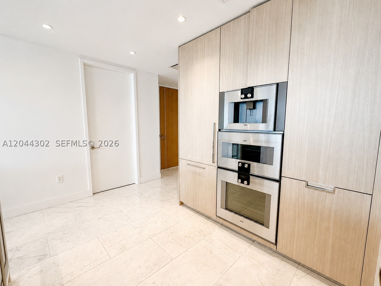 15701 Collins Ave #1703, Sunny Isles Beach FL 33160