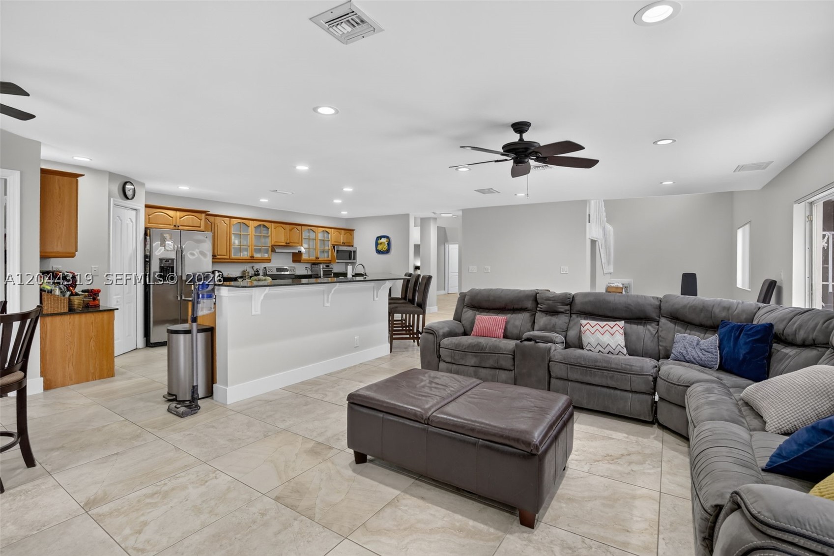 19322 NW 11th St, Pembroke Pines FL 33029