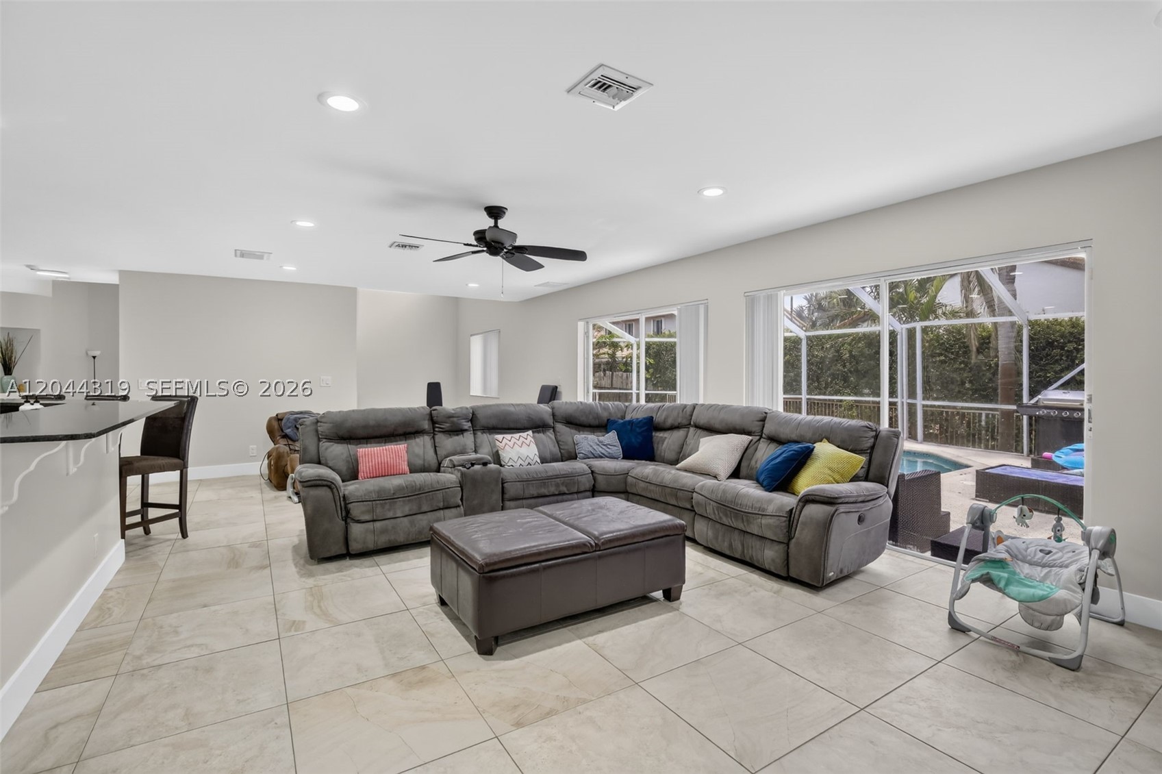 19322 NW 11th St, Pembroke Pines FL 33029