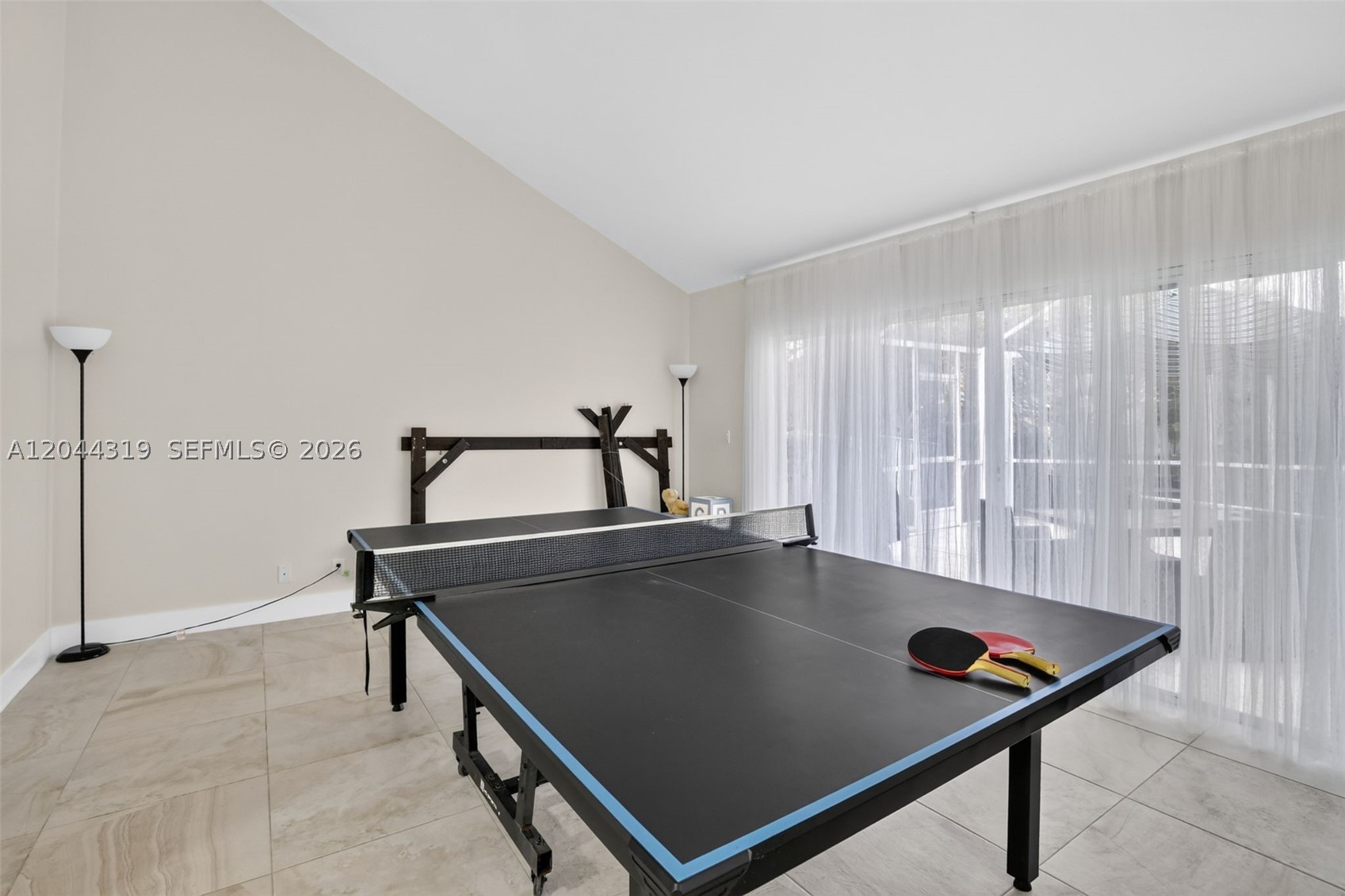 19322 NW 11th St, Pembroke Pines FL 33029