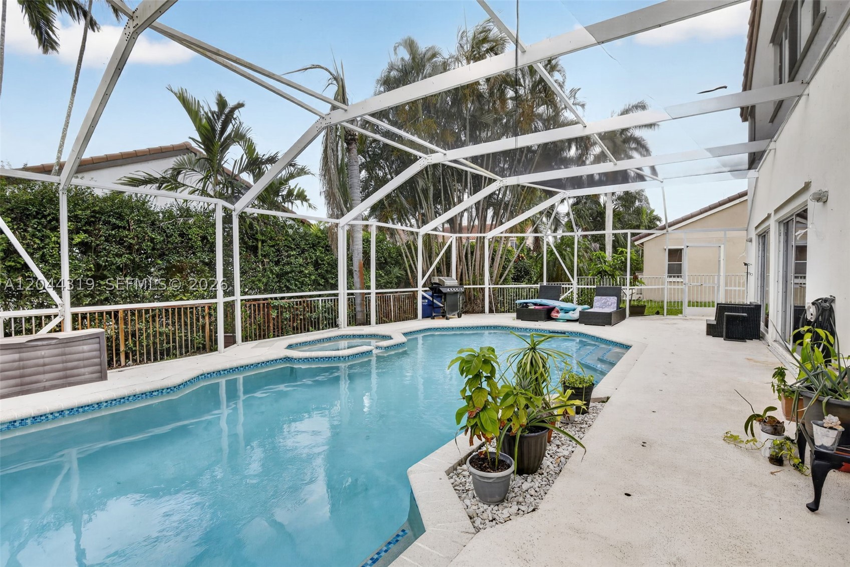 19322 NW 11th St, Pembroke Pines FL 33029