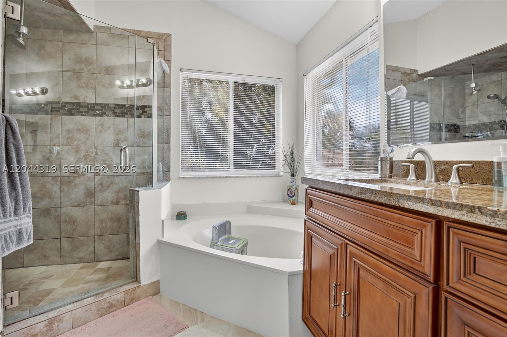 19322 NW 11th St, Pembroke Pines FL 33029
