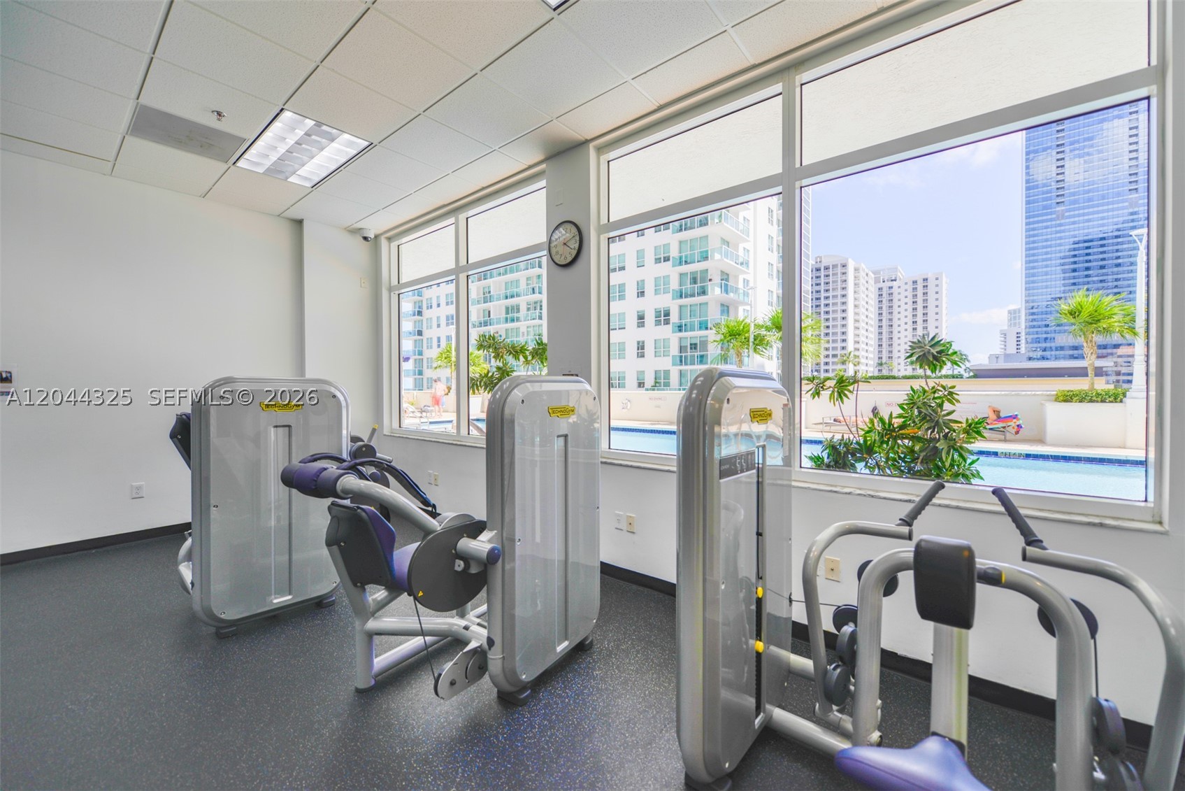1200 Brickell Bay Dr #3614, Miami FL 33131