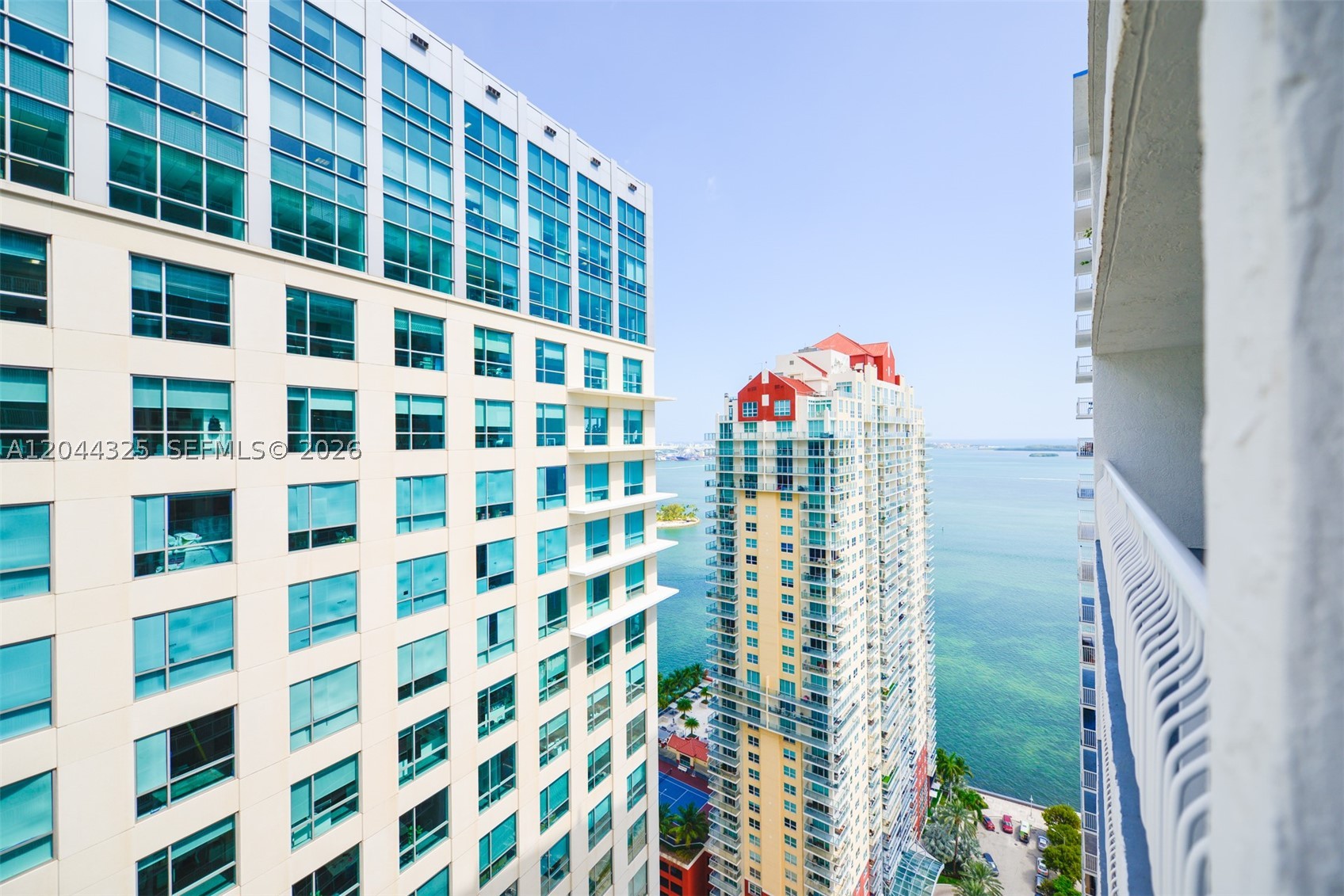 1200 Brickell Bay Dr #3614, Miami FL 33131
