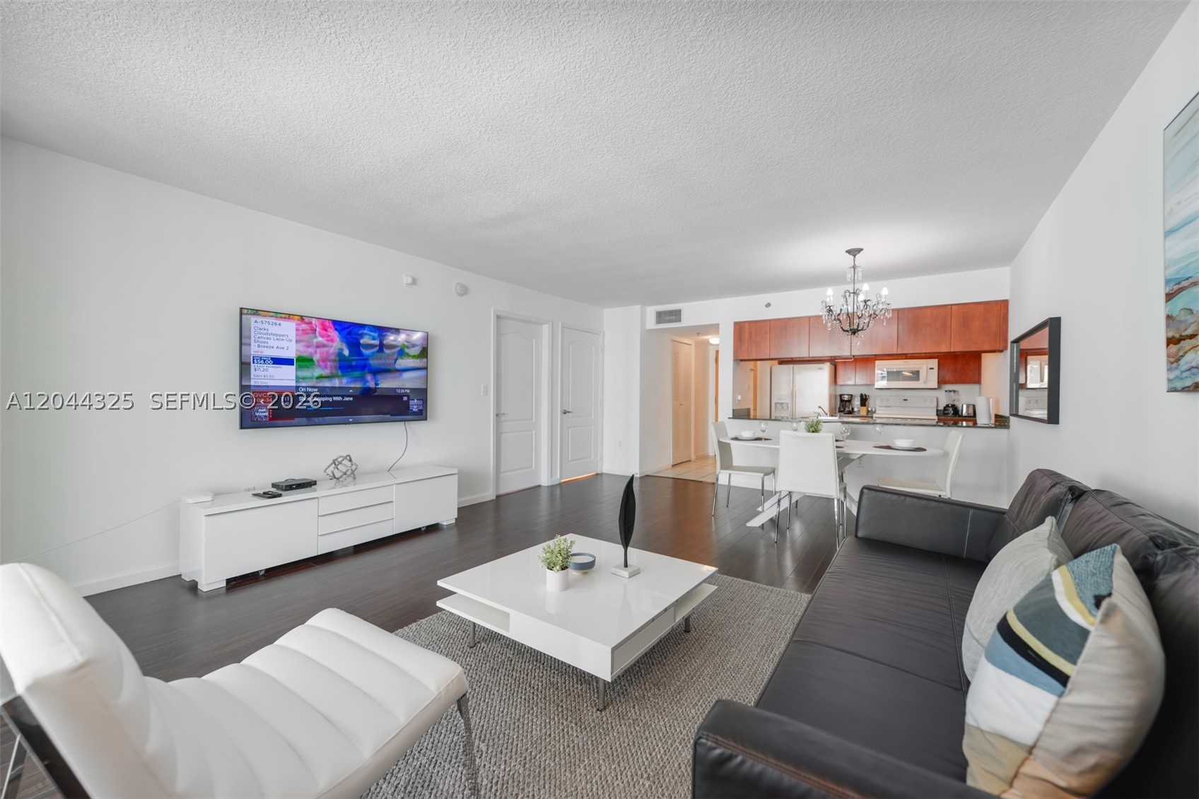 1200 Brickell Bay Dr #3614, Miami FL 33131