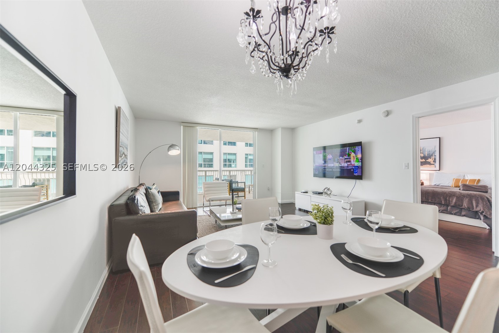 1200 Brickell Bay Dr #3614, Miami FL 33131