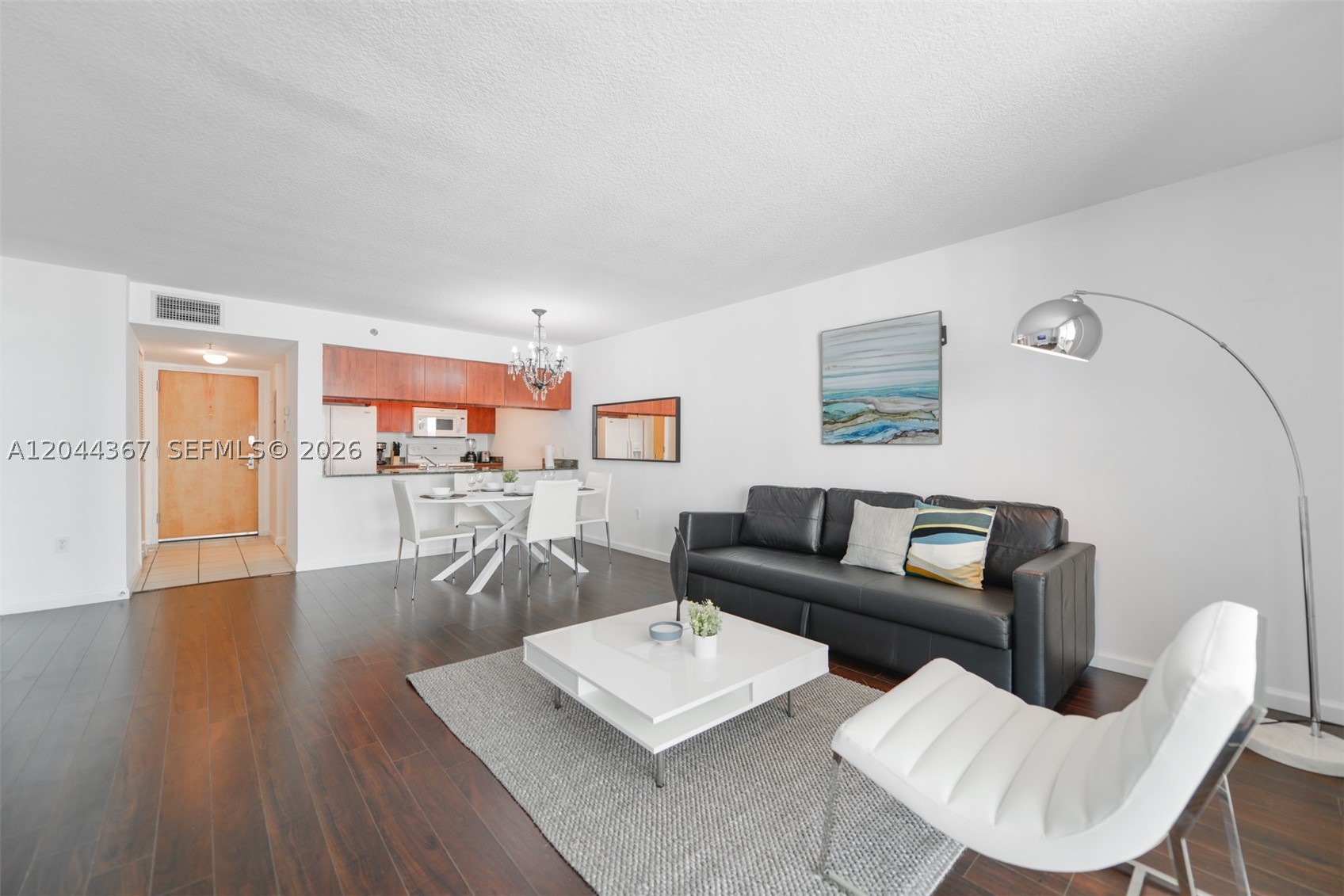 1200 Brickell Bay Dr #3614, Miami FL 33131