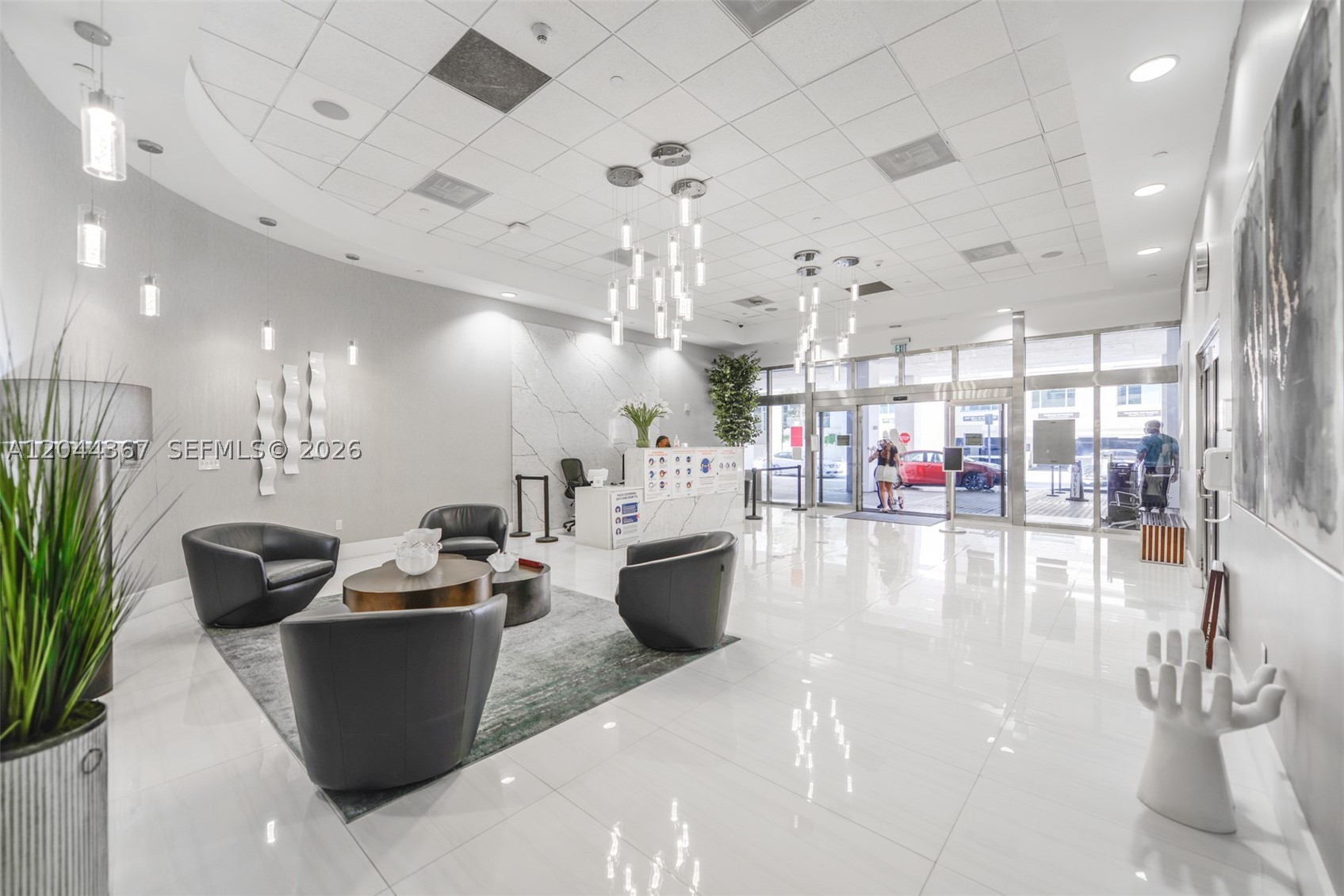 1200 Brickell Bay Dr #3614, Miami FL 33131