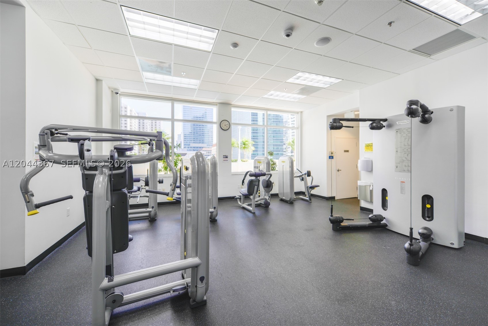 1200 Brickell Bay Dr #3614, Miami FL 33131