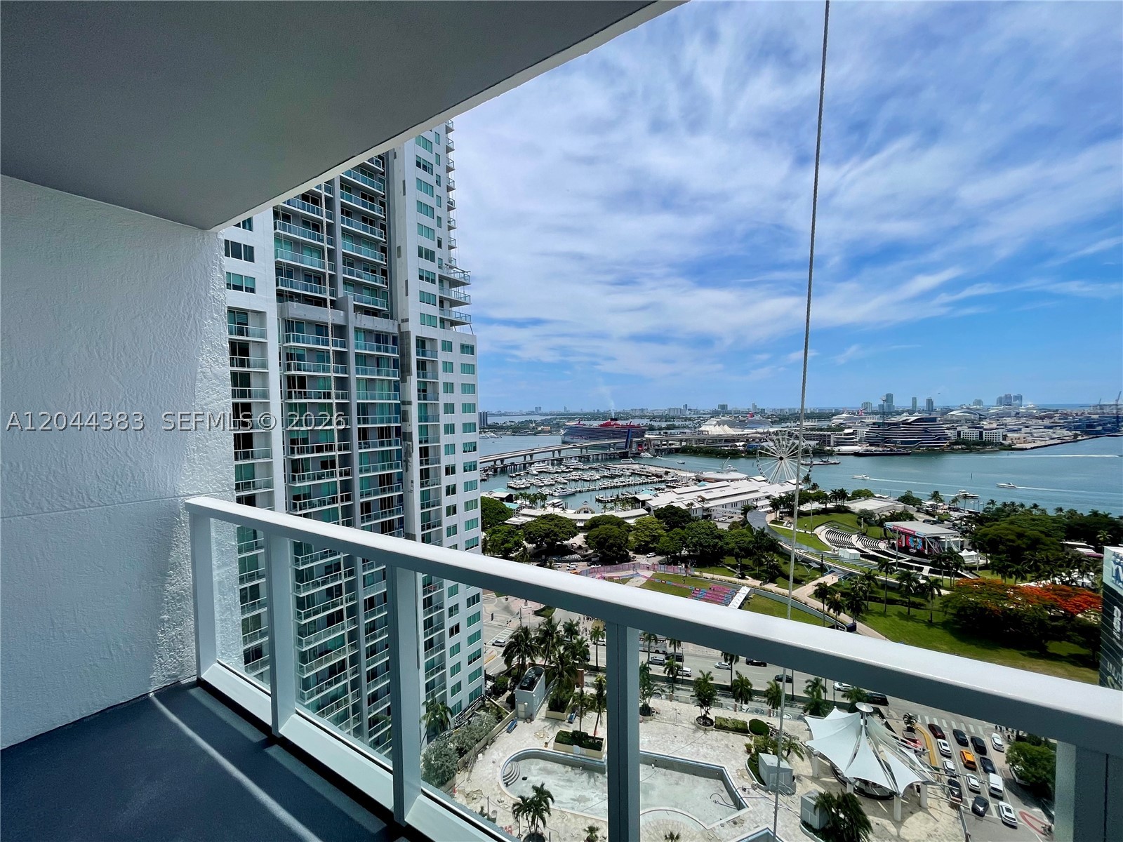 253 NE 2nd St #2409, Miami FL 33132
