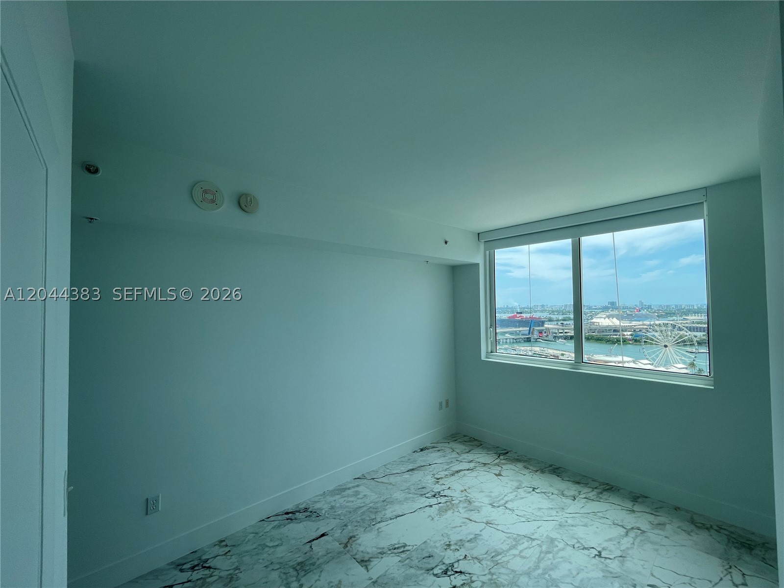 253 NE 2nd St #2409, Miami FL 33132