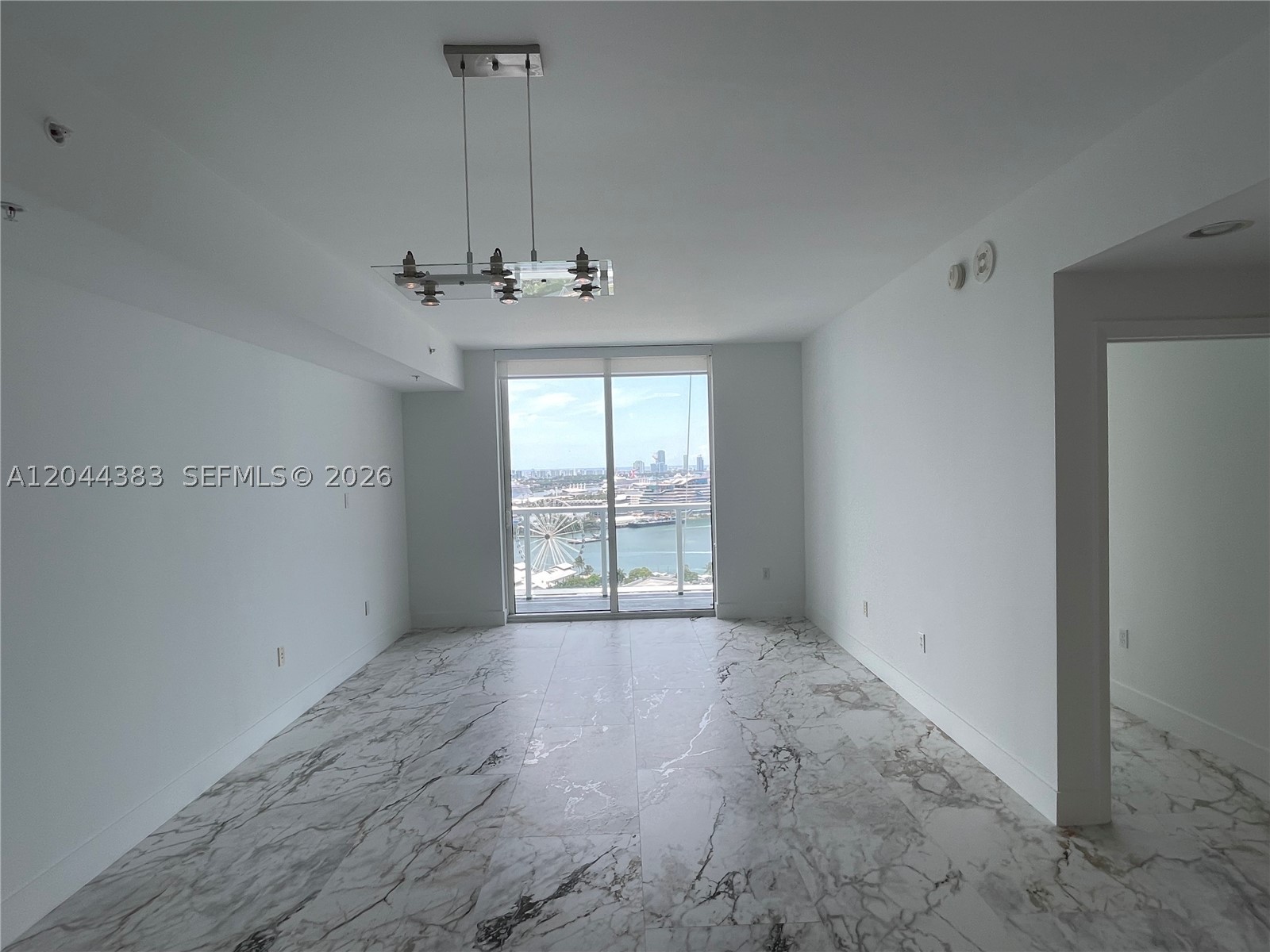 253 NE 2nd St #2409, Miami FL 33132