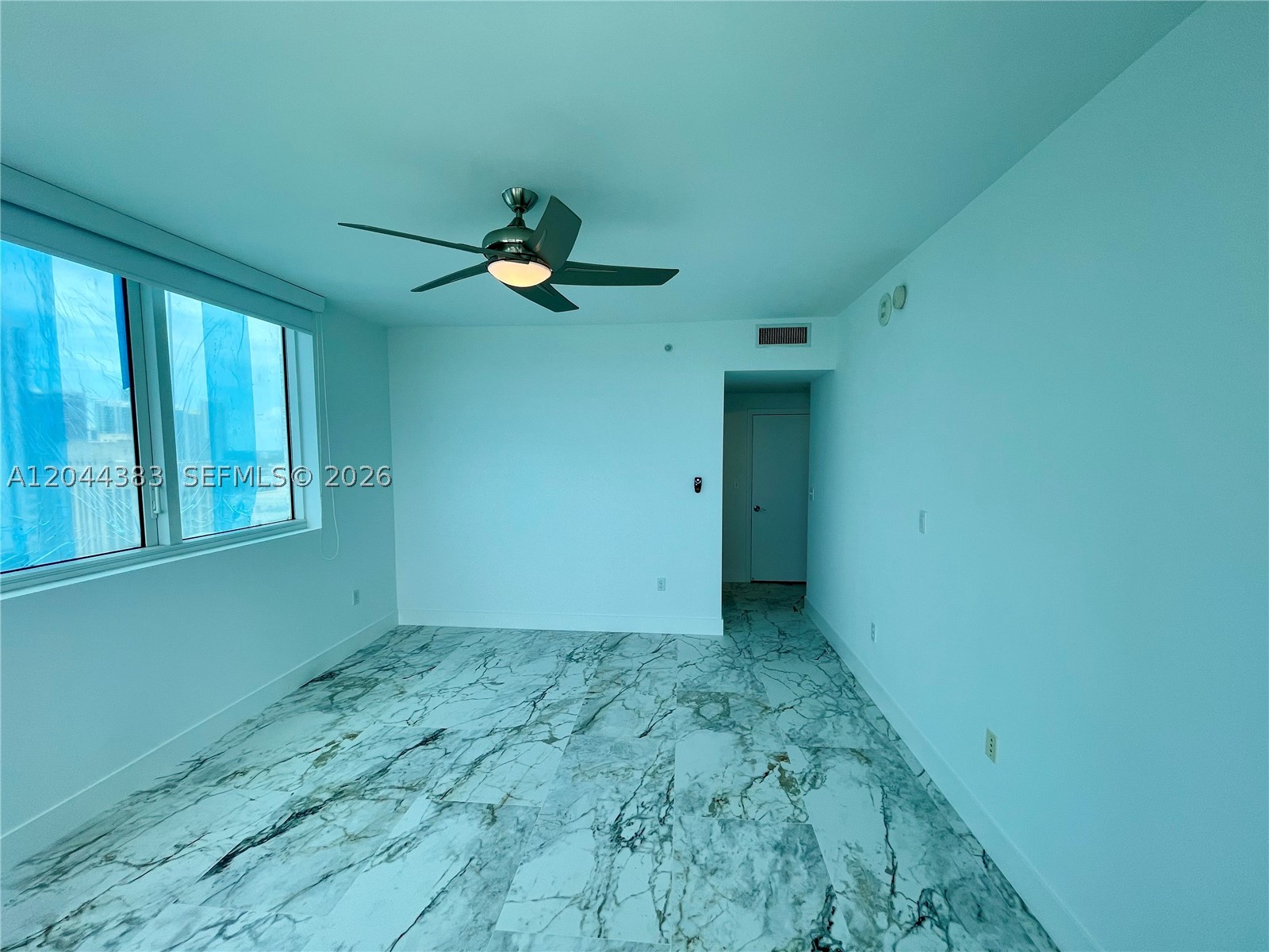 253 NE 2nd St #2409, Miami FL 33132