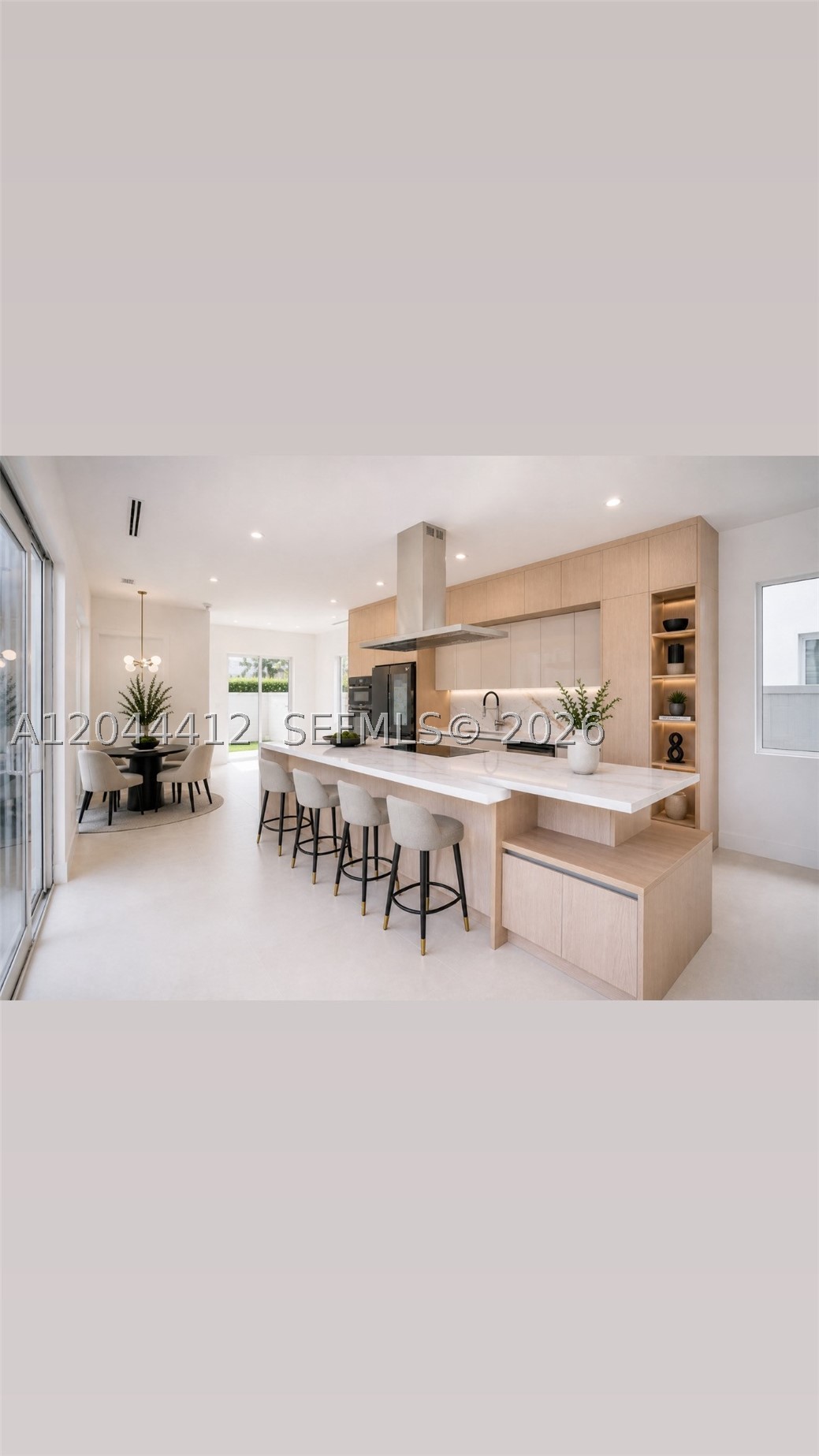 10381 NW 67th Ter, Doral FL 33178