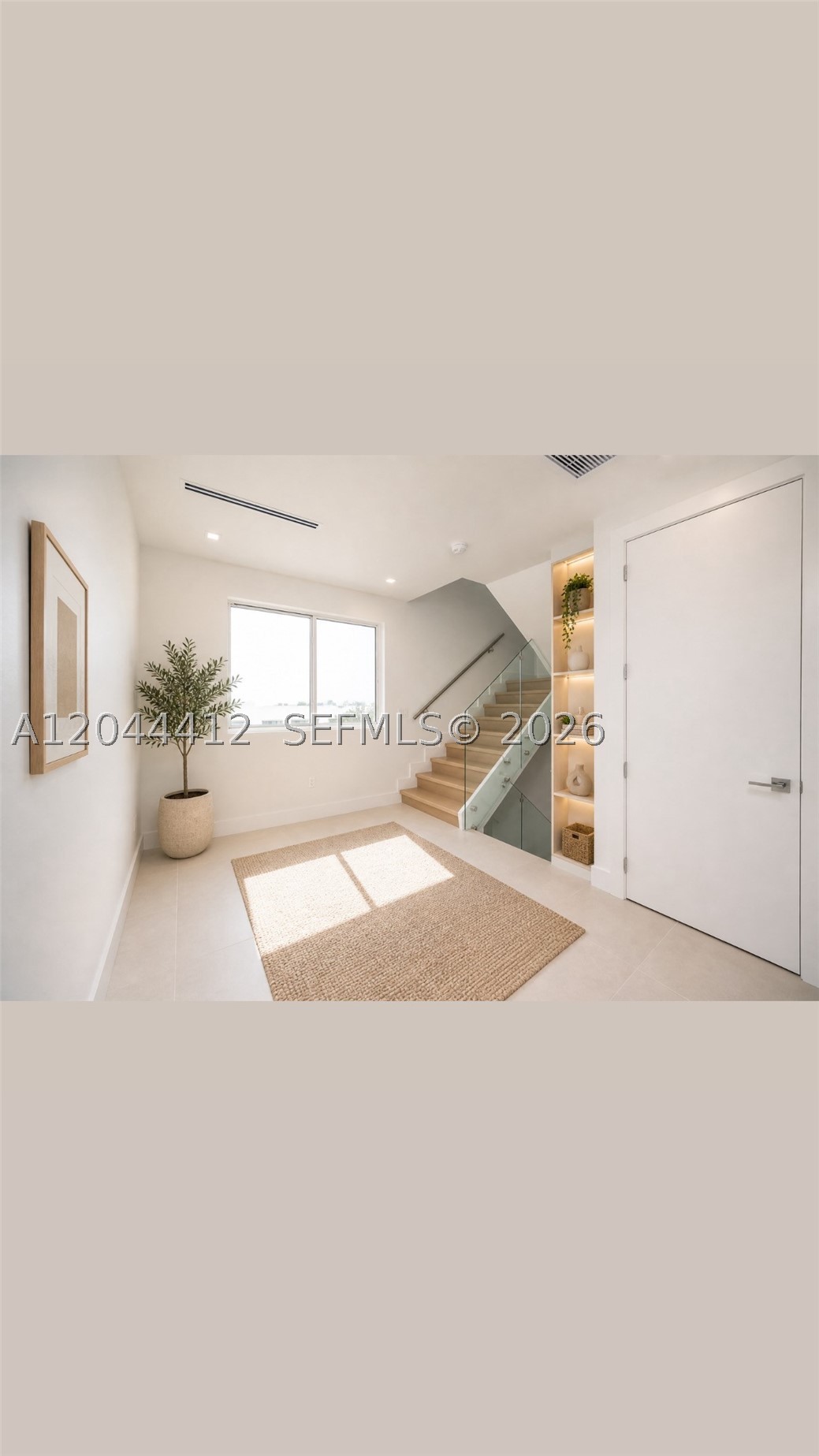 10381 NW 67th Ter, Doral FL 33178