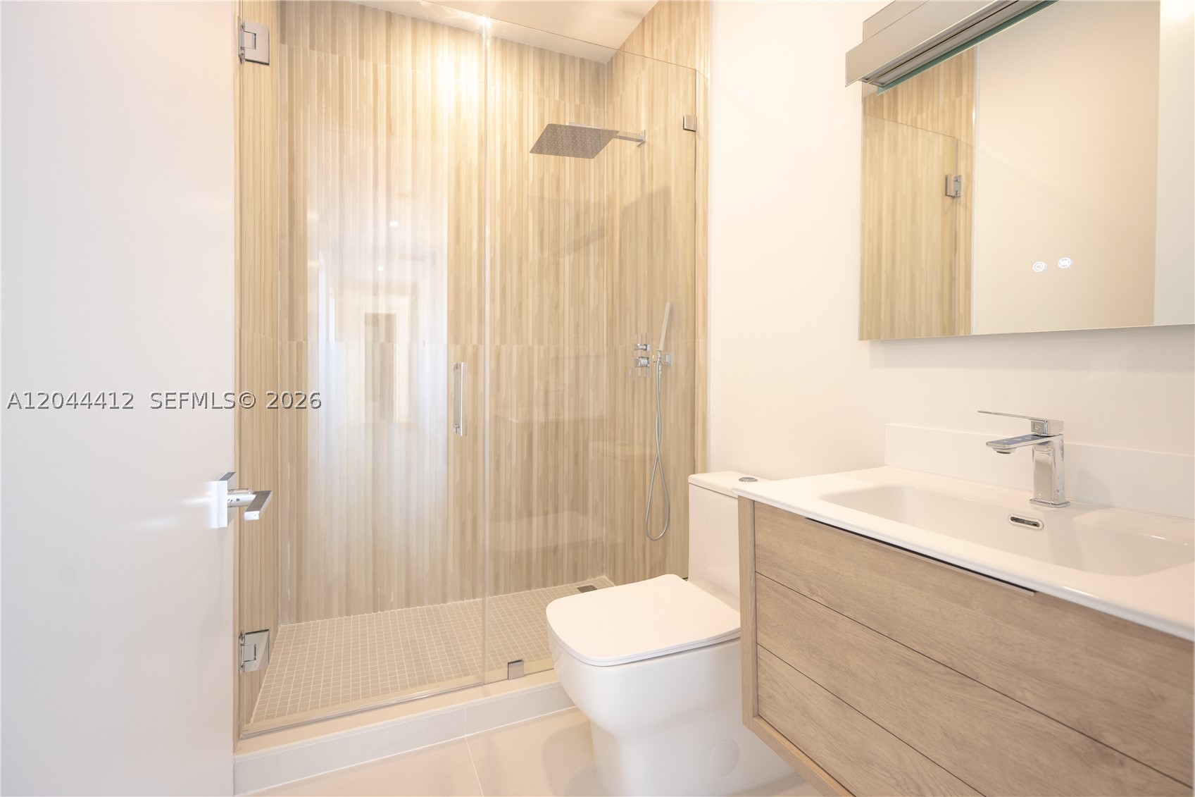 10381 NW 67th Ter, Doral FL 33178