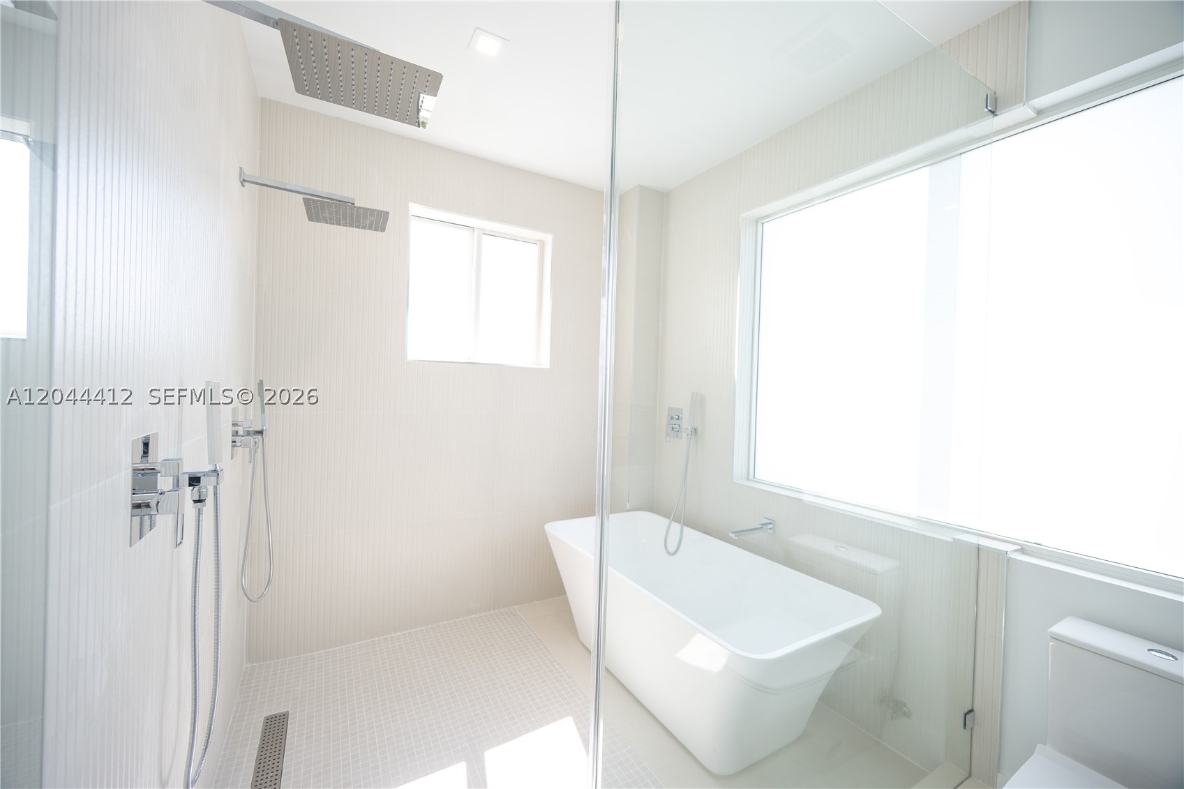 10381 NW 67th Ter, Doral FL 33178