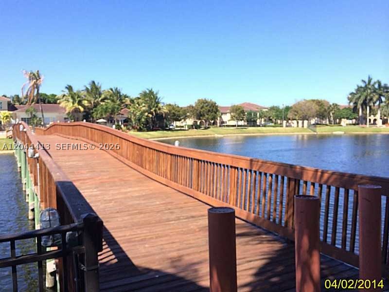 2464 Centergate Dr #101, Miramar FL 33025