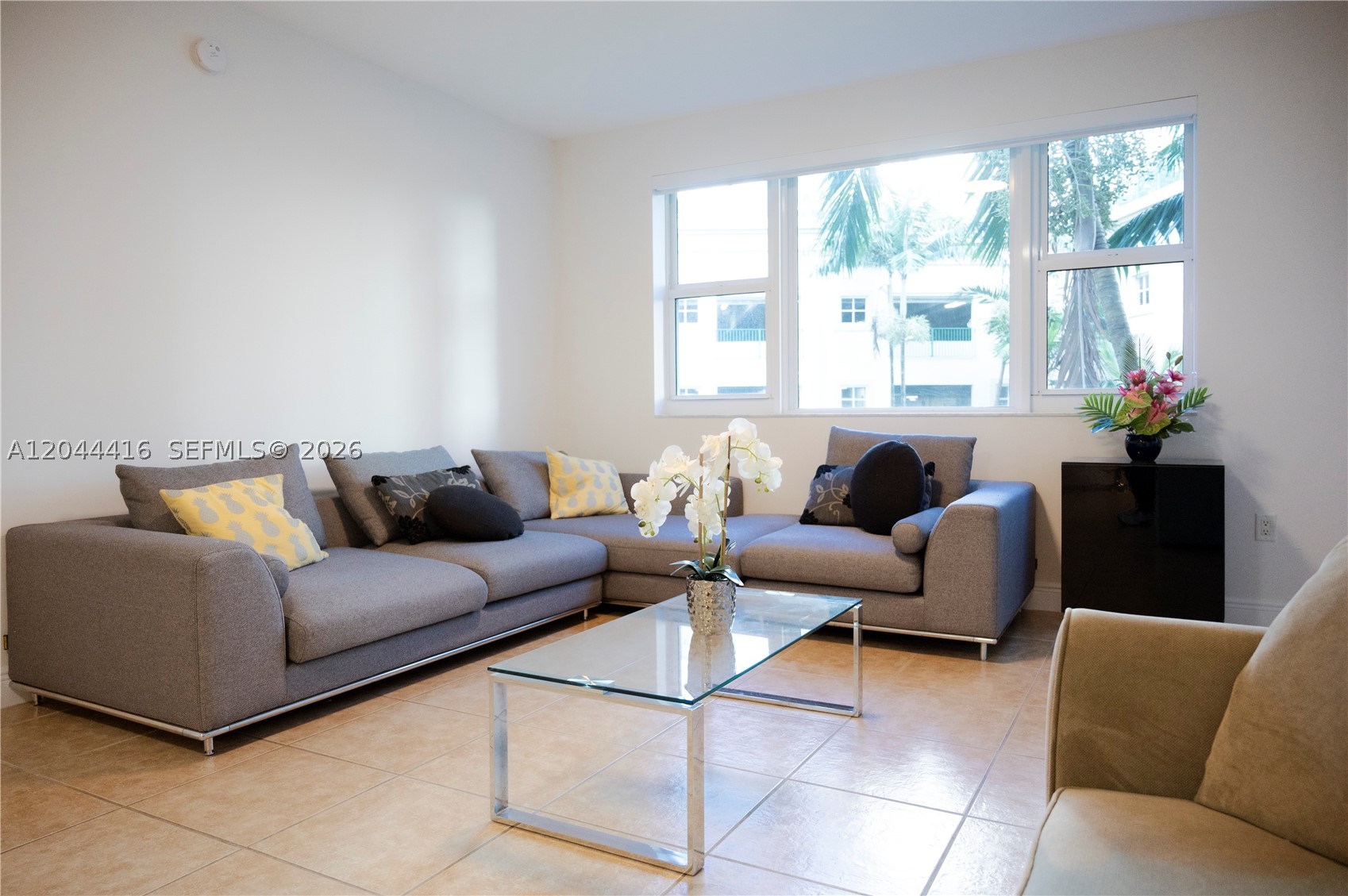 19900 E Country Club Dr #318, Aventura FL 33180