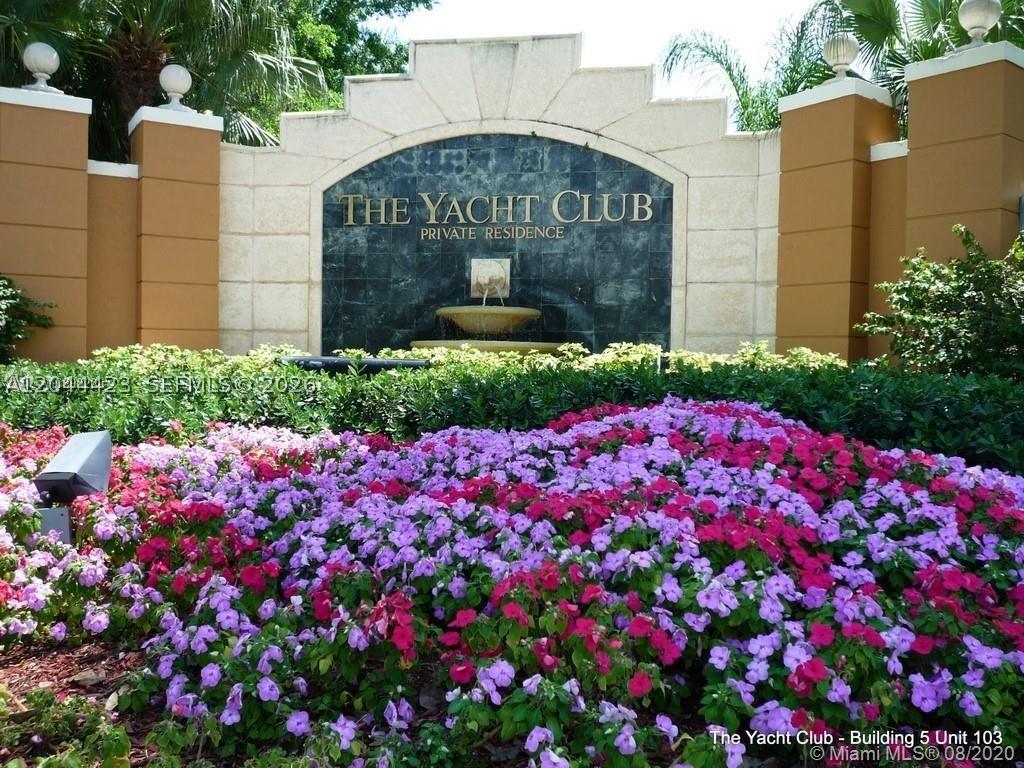 19501 E Country Club Dr #104, Aventura FL 33180