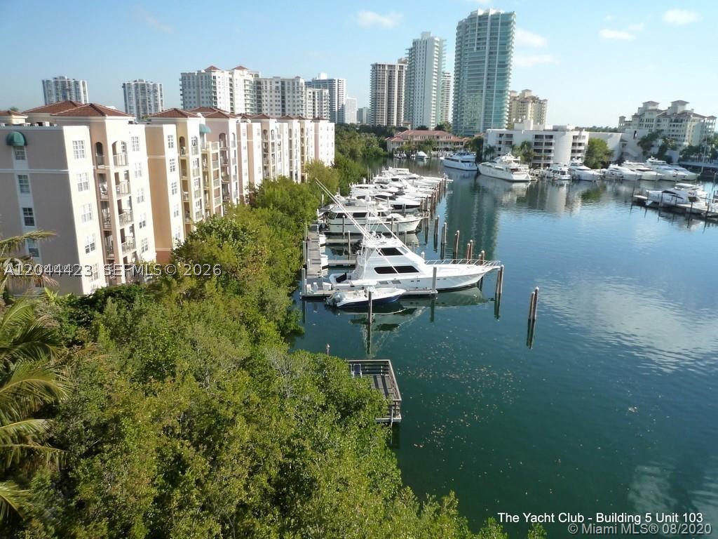 19501 E Country Club Dr #104, Aventura FL 33180