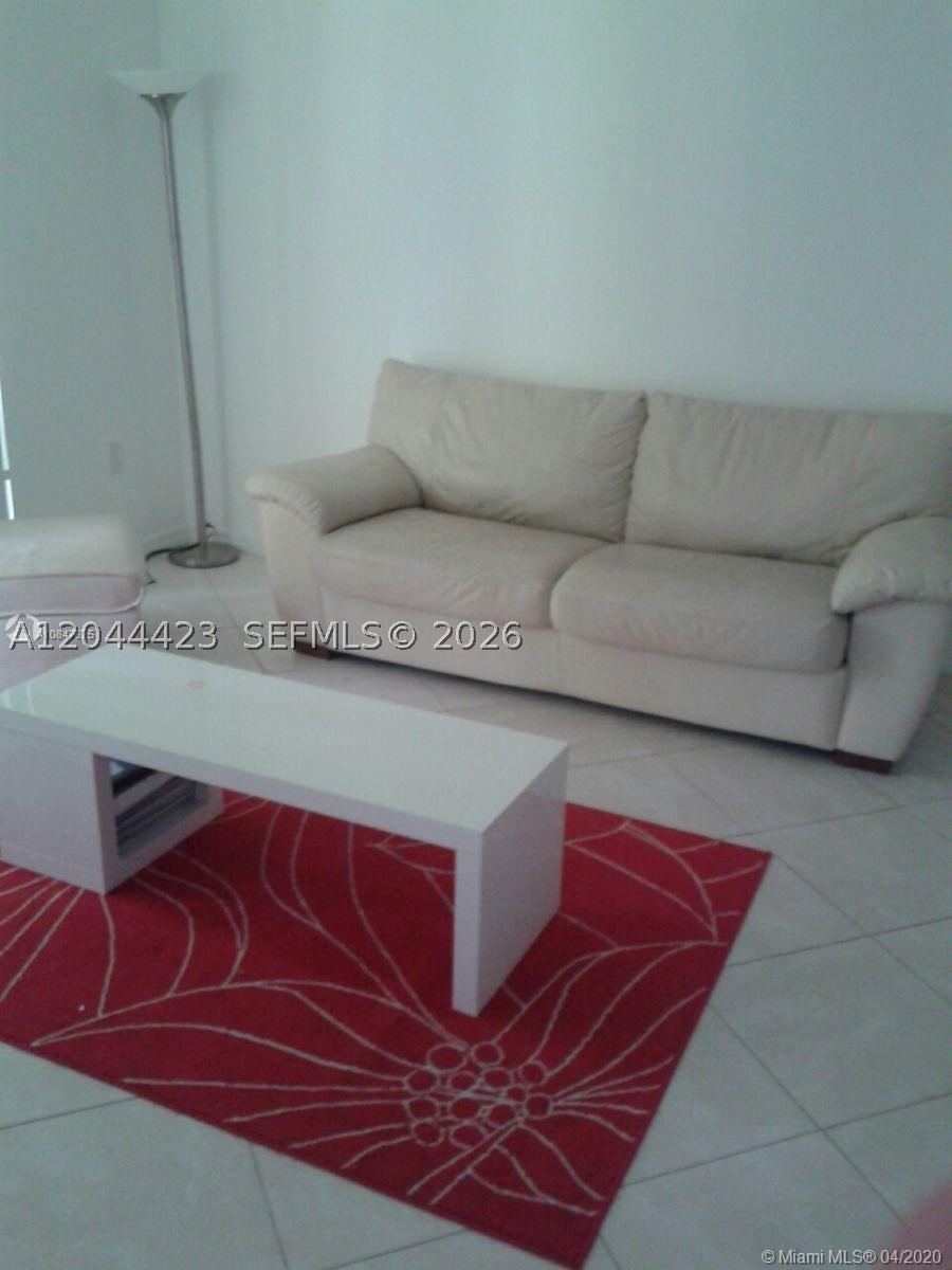 19501 E Country Club Dr #104, Aventura FL 33180