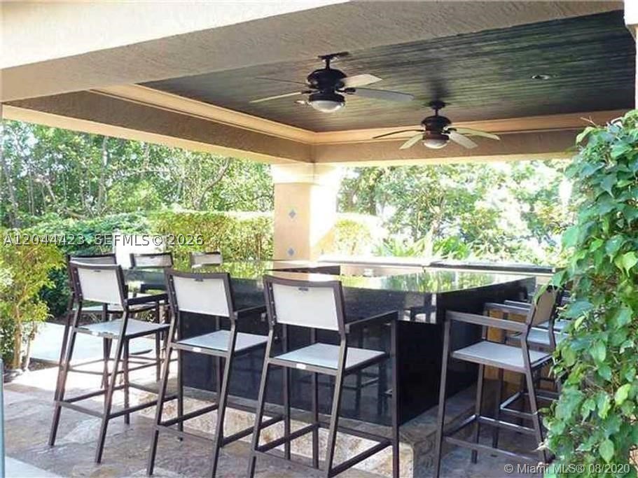 19501 E Country Club Dr #104, Aventura FL 33180