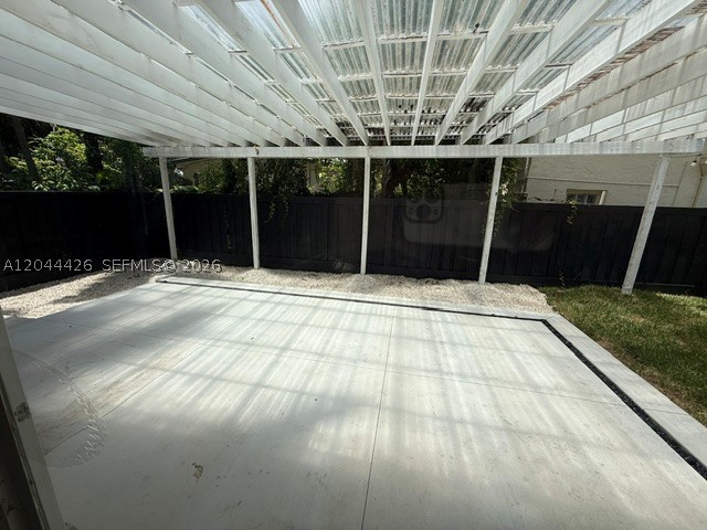 1047 NE 84th St, Miami FL 33138