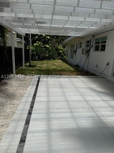 1047 NE 84th St, Miami FL 33138