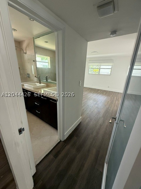 1047 NE 84th St, Miami FL 33138