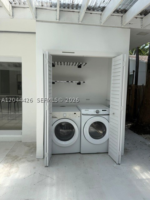 1047 NE 84th St, Miami FL 33138