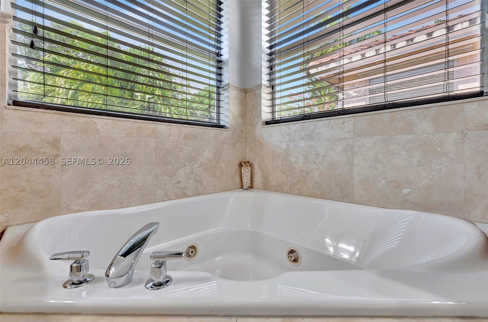 853 SW 11th Ct, Fort Lauderdale FL 33315