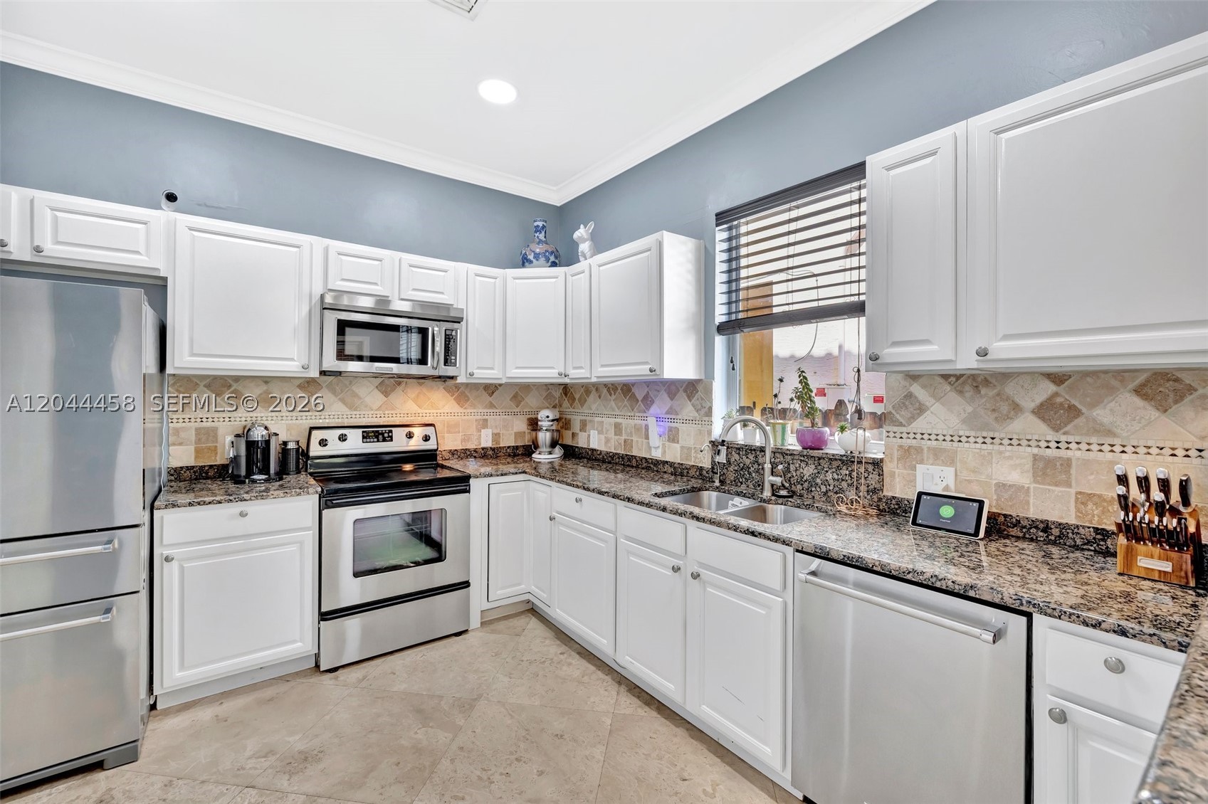 853 SW 11th Ct, Fort Lauderdale FL 33315