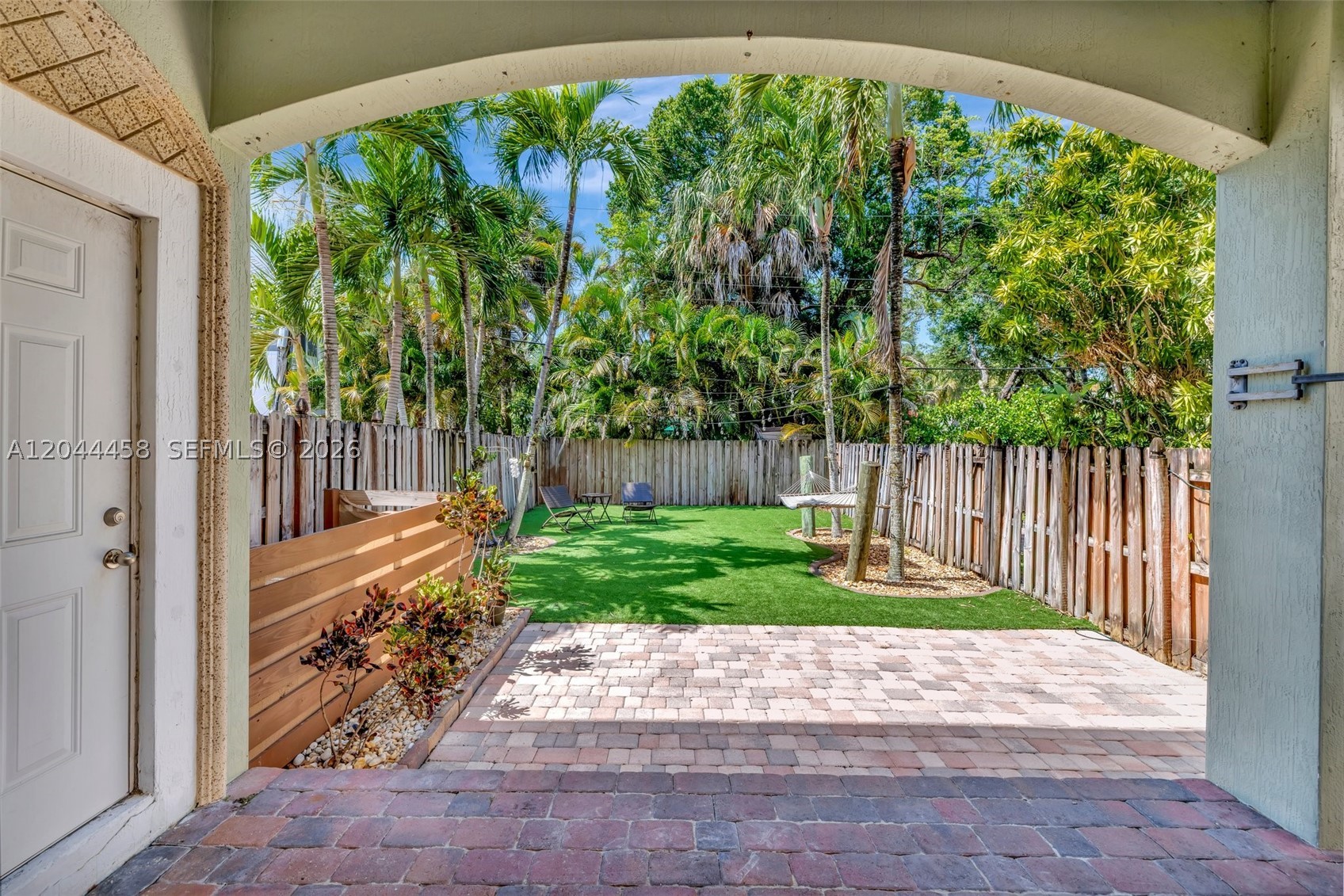 853 SW 11th Ct, Fort Lauderdale FL 33315