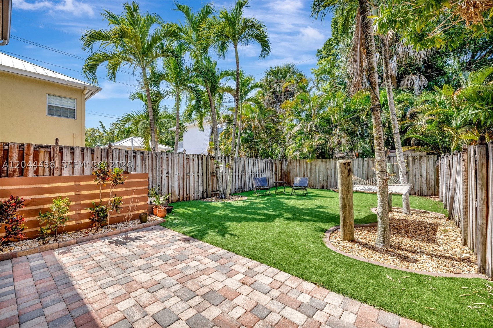 853 SW 11th Ct, Fort Lauderdale FL 33315