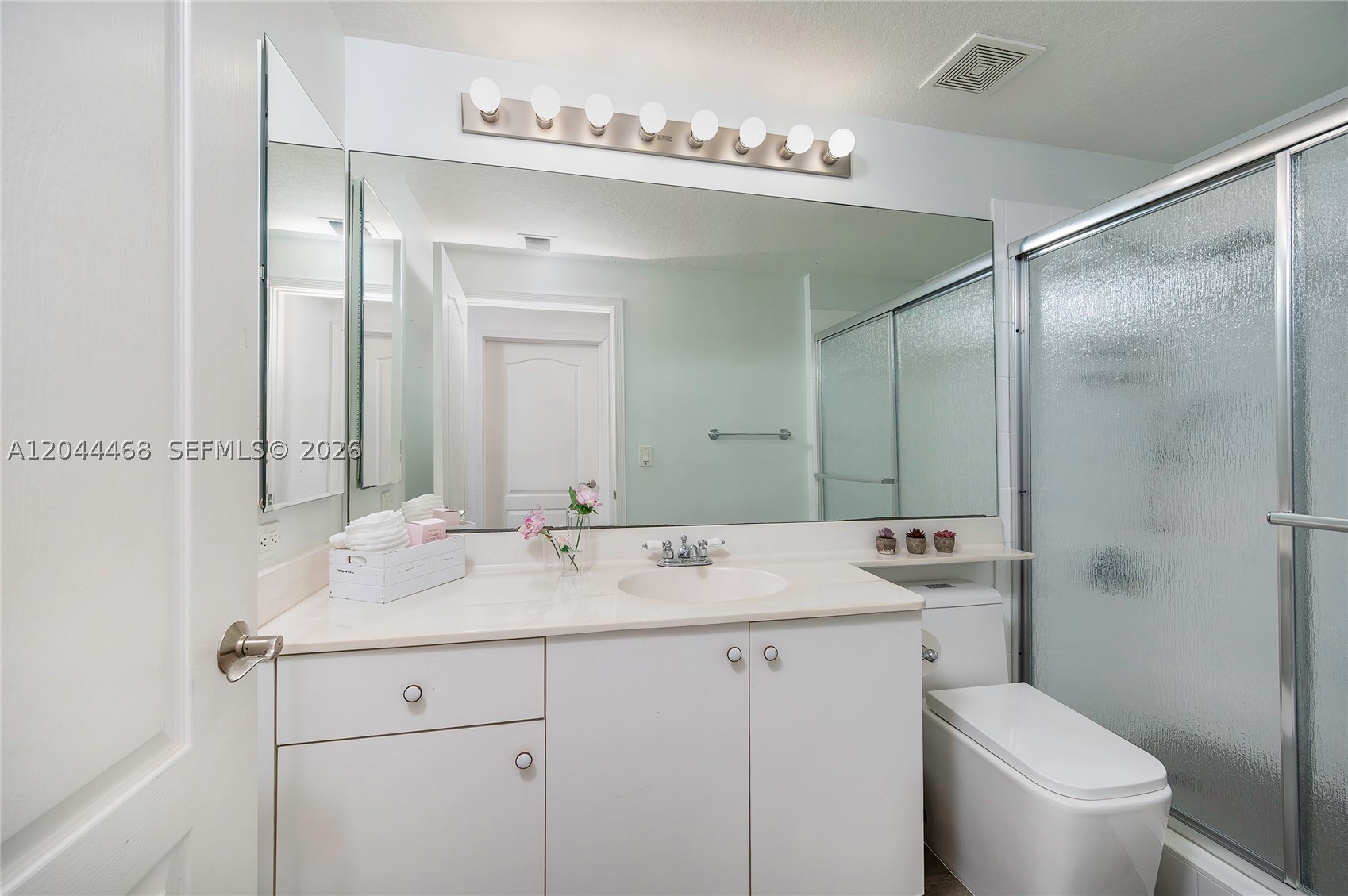 10700 NW 66th St #204, Doral FL 33178
