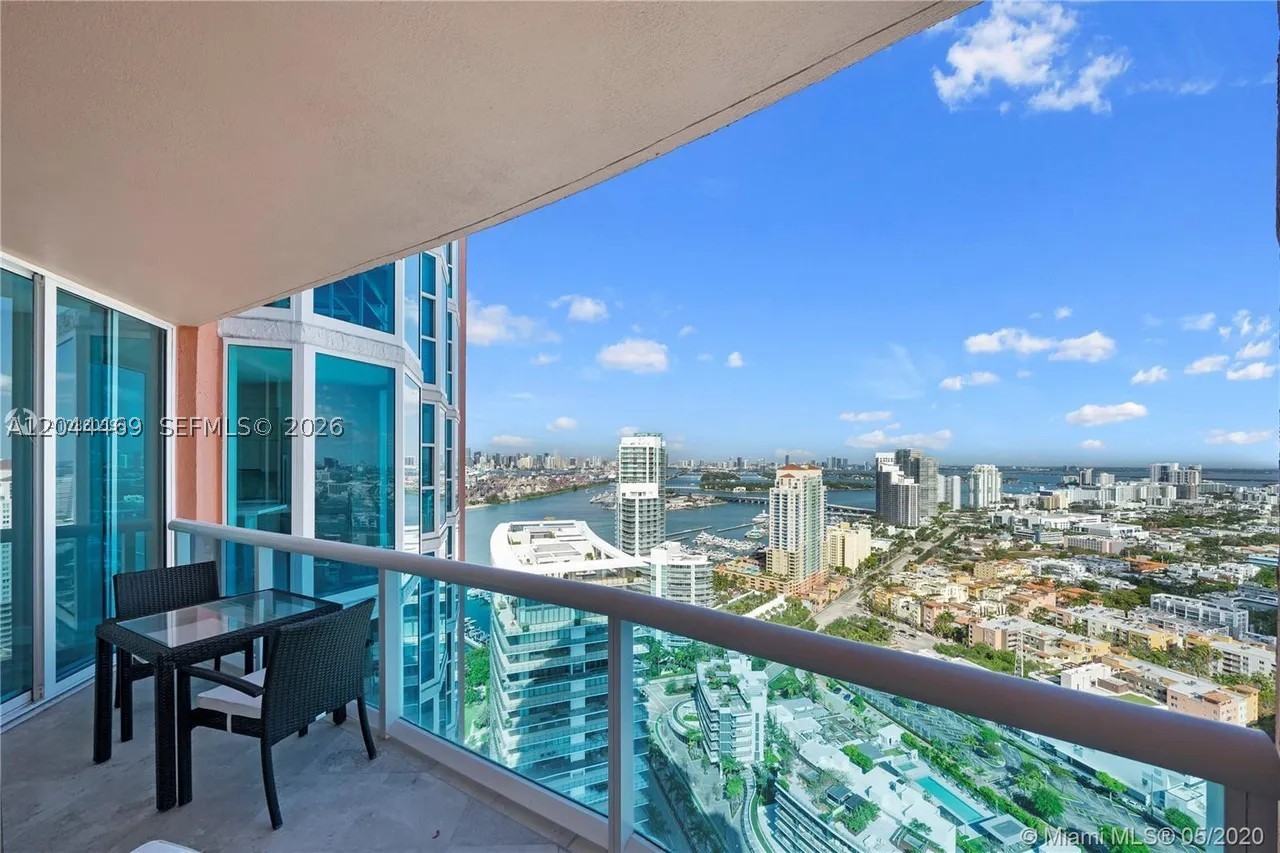 300 S Pointe Dr #3604, Miami Beach FL 33139