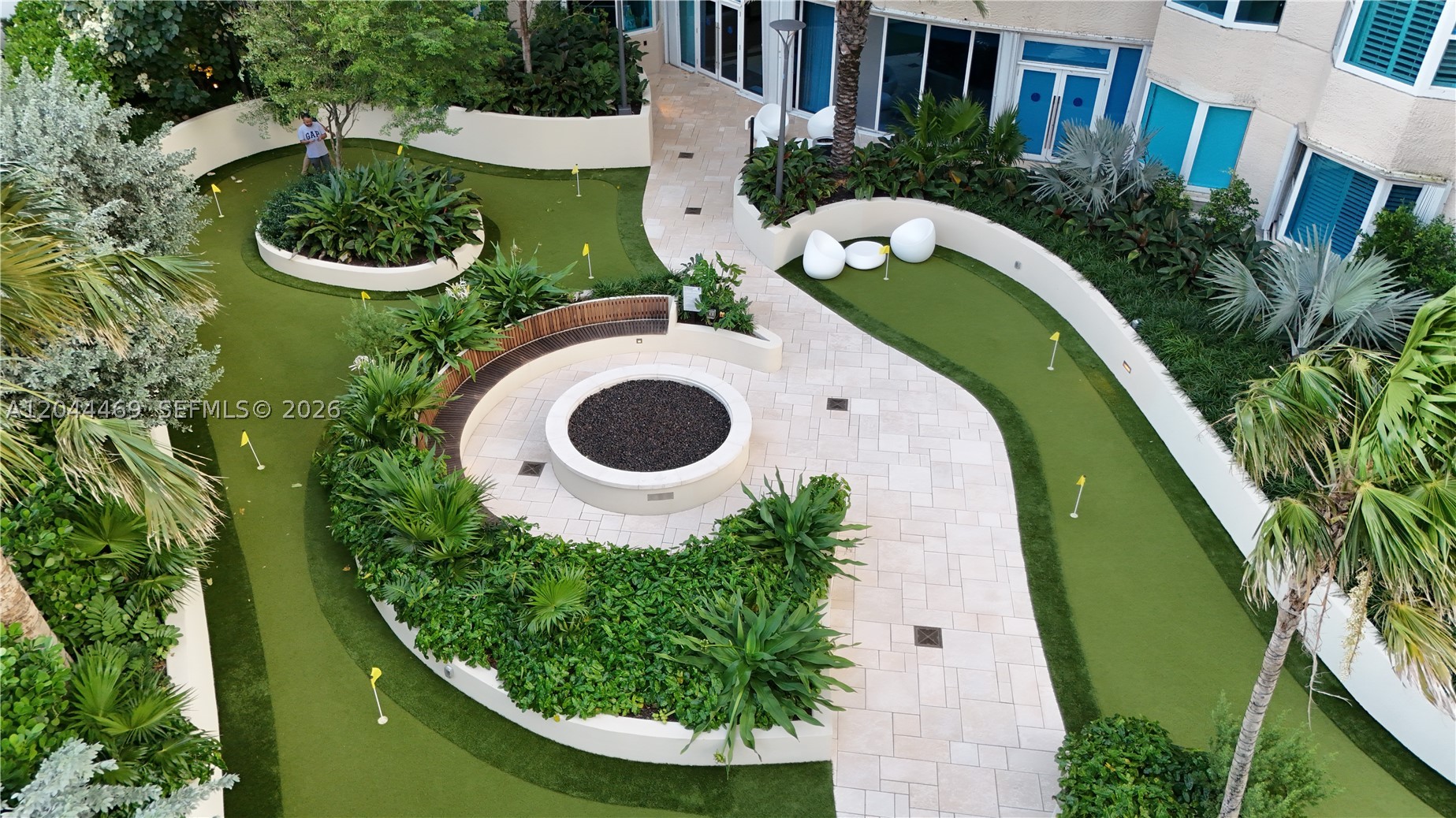 300 S Pointe Dr #3604, Miami Beach FL 33139