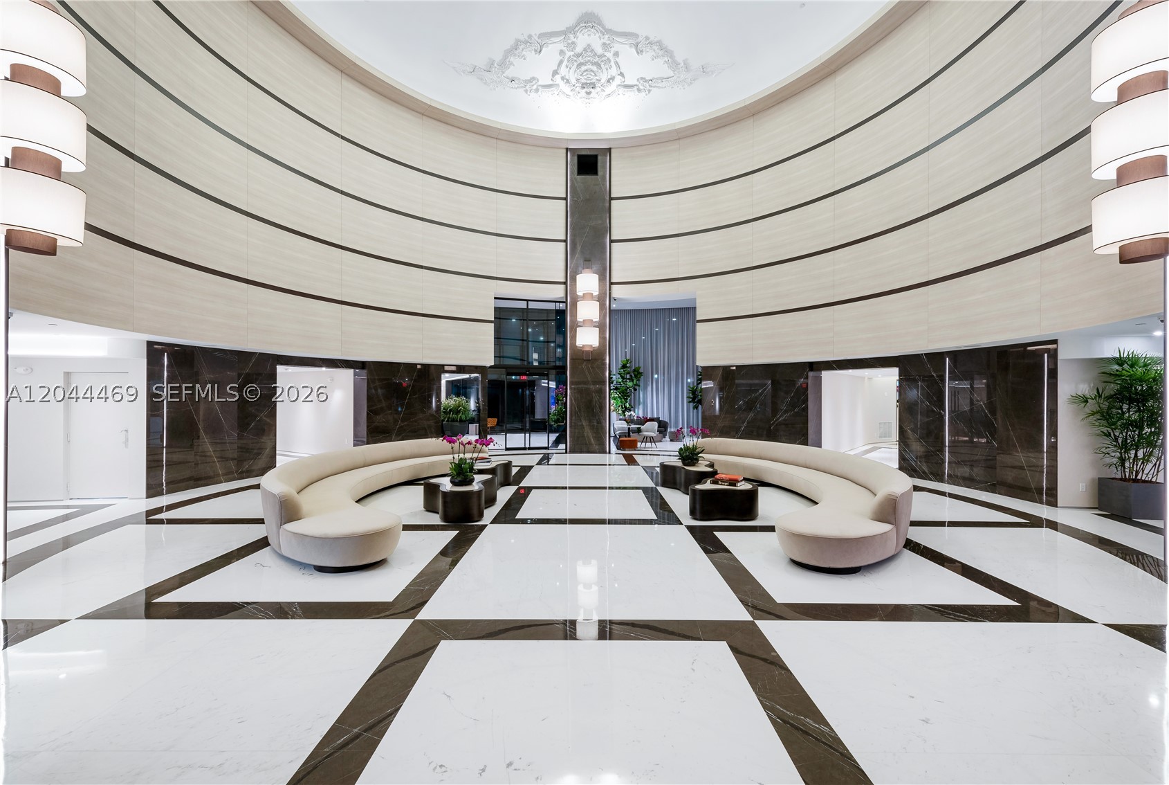 300 S Pointe Dr #3604, Miami Beach FL 33139