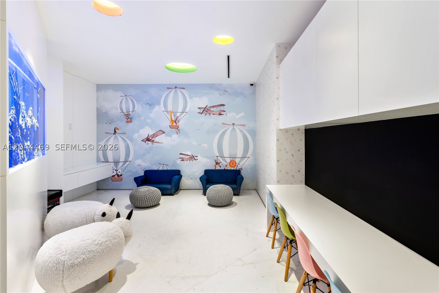 300 S Pointe Dr #3604, Miami Beach FL 33139