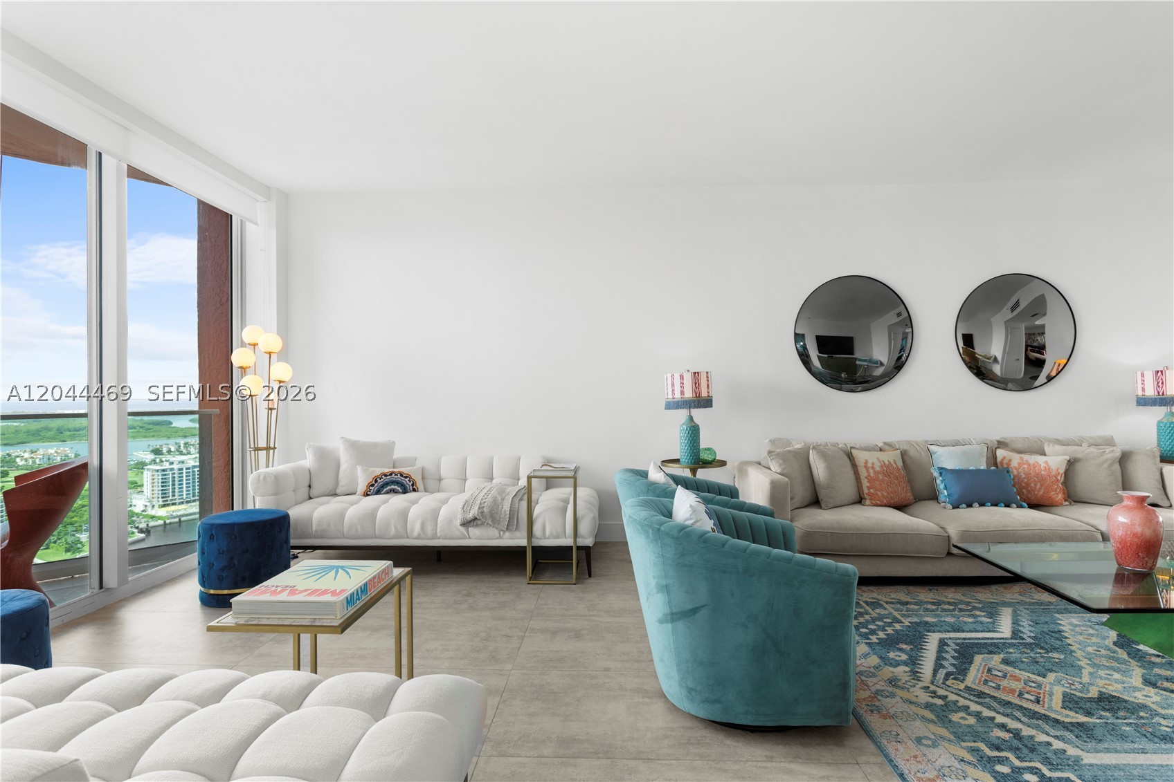 300 S Pointe Dr #3604, Miami Beach FL 33139
