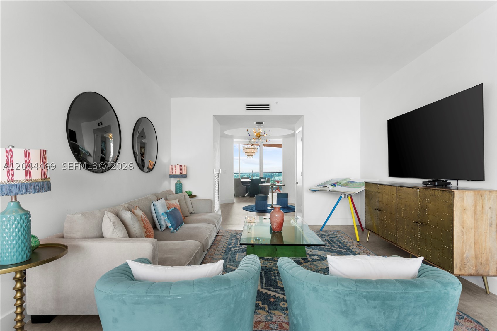 300 S Pointe Dr #3604, Miami Beach FL 33139