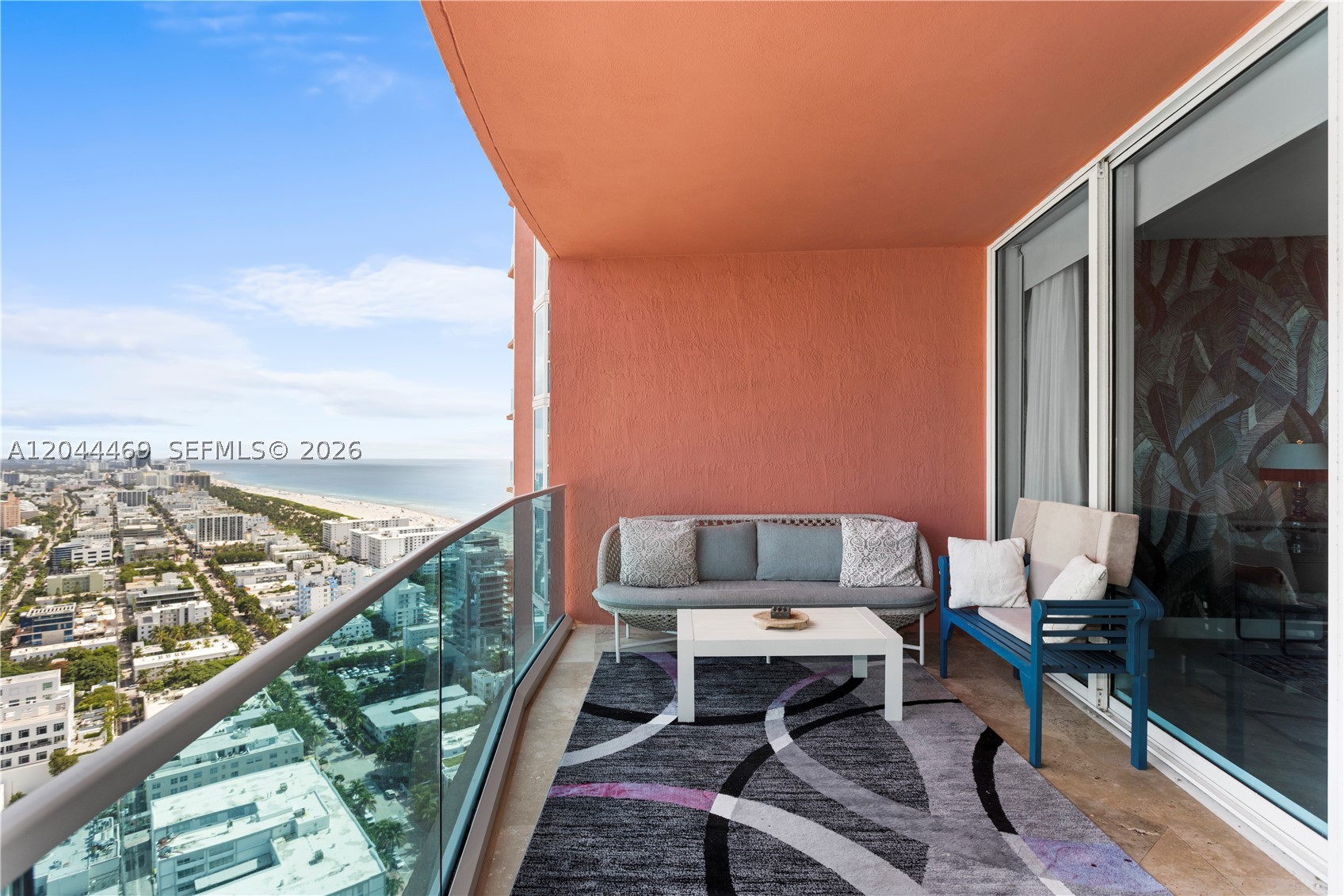 300 S Pointe Dr #3604, Miami Beach FL 33139