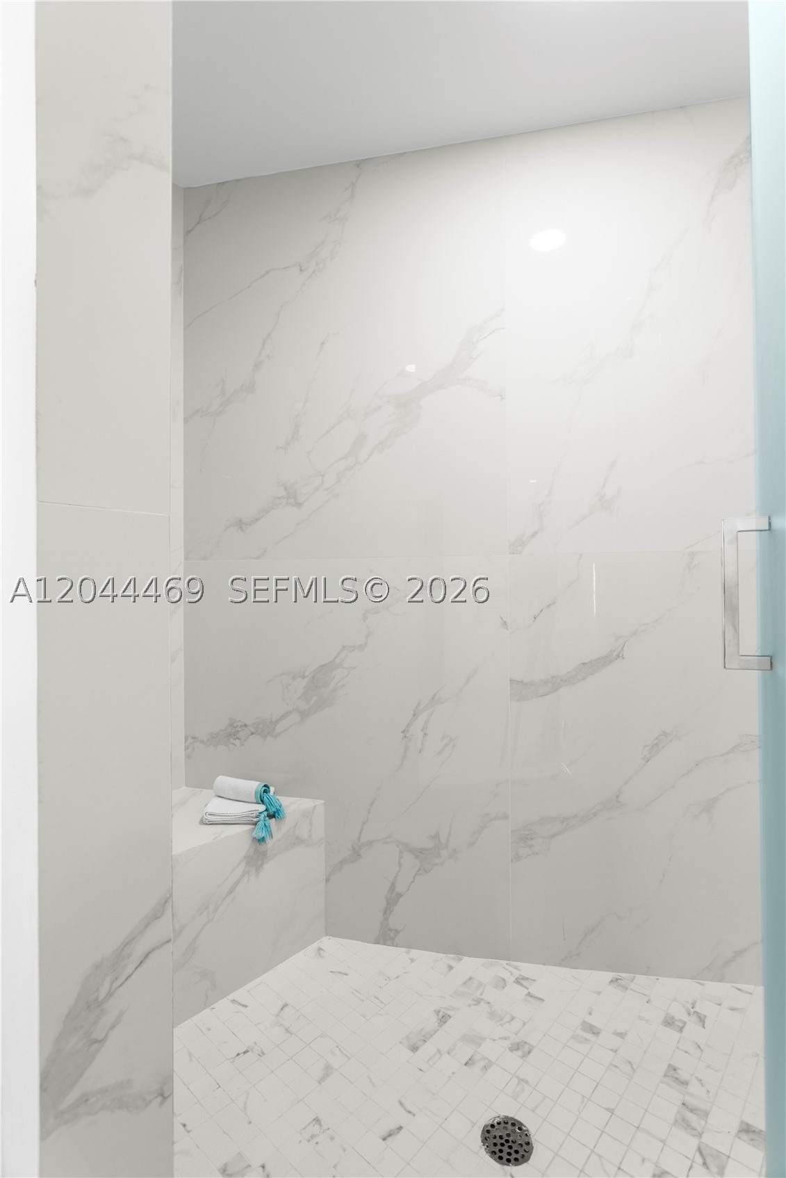 300 S Pointe Dr #3604, Miami Beach FL 33139