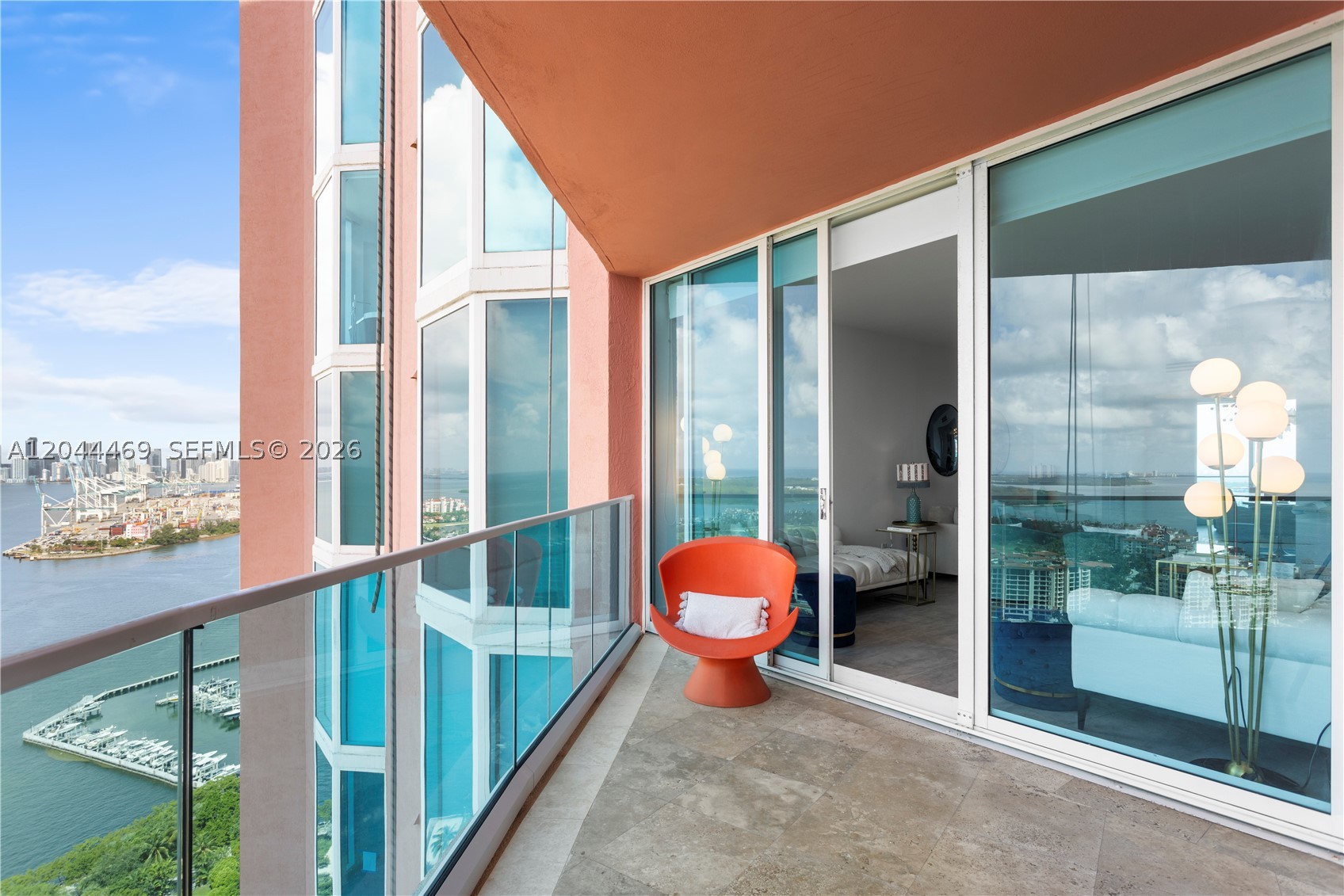300 S Pointe Dr #3604, Miami Beach FL 33139