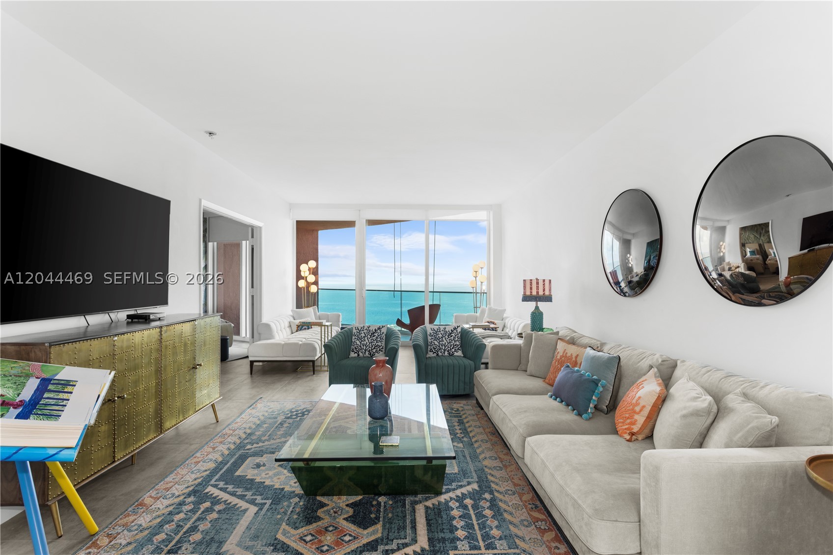 300 S Pointe Dr #3604, Miami Beach FL 33139