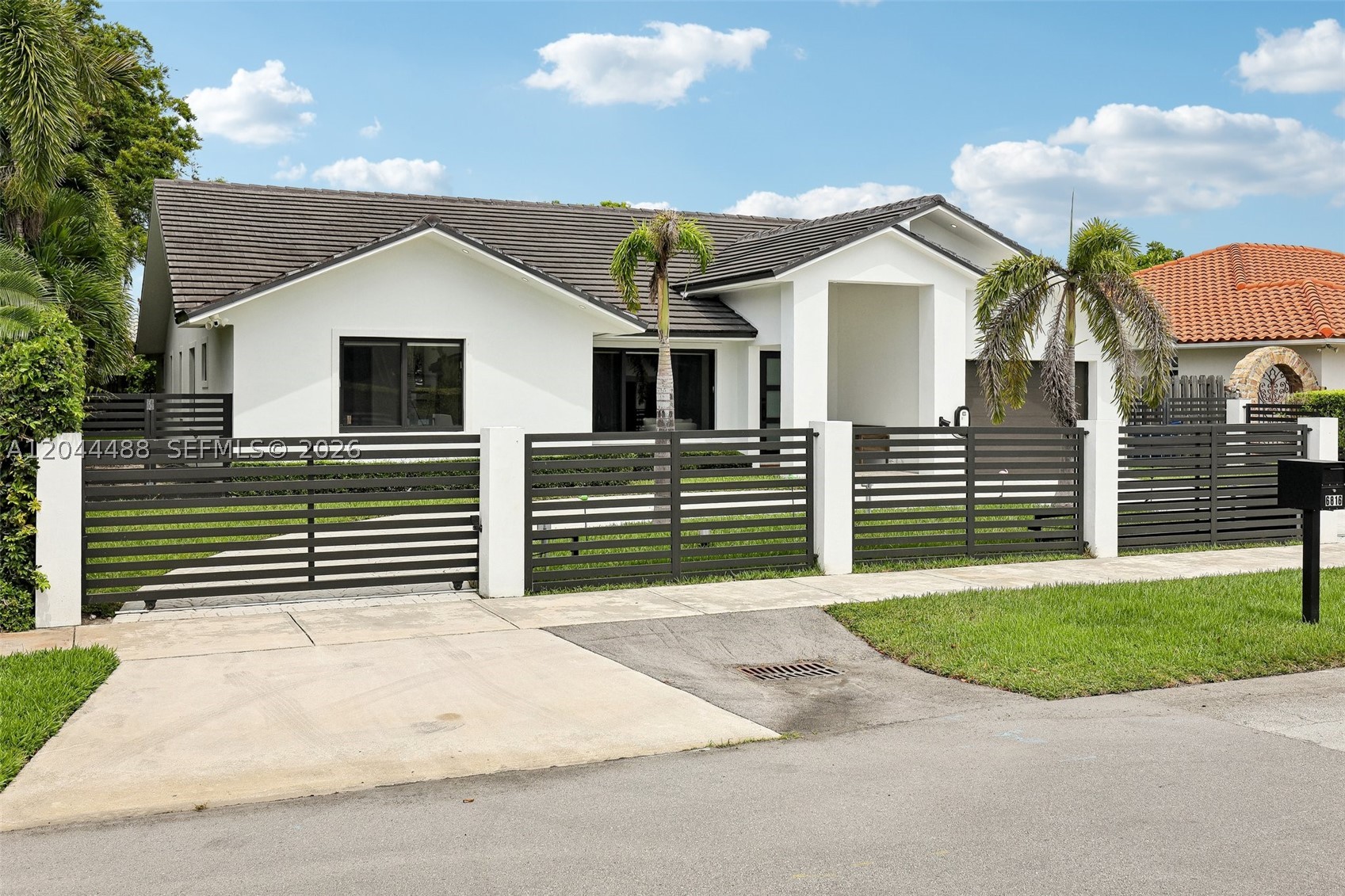 6816 SW 89th Ct, Miami FL 33173