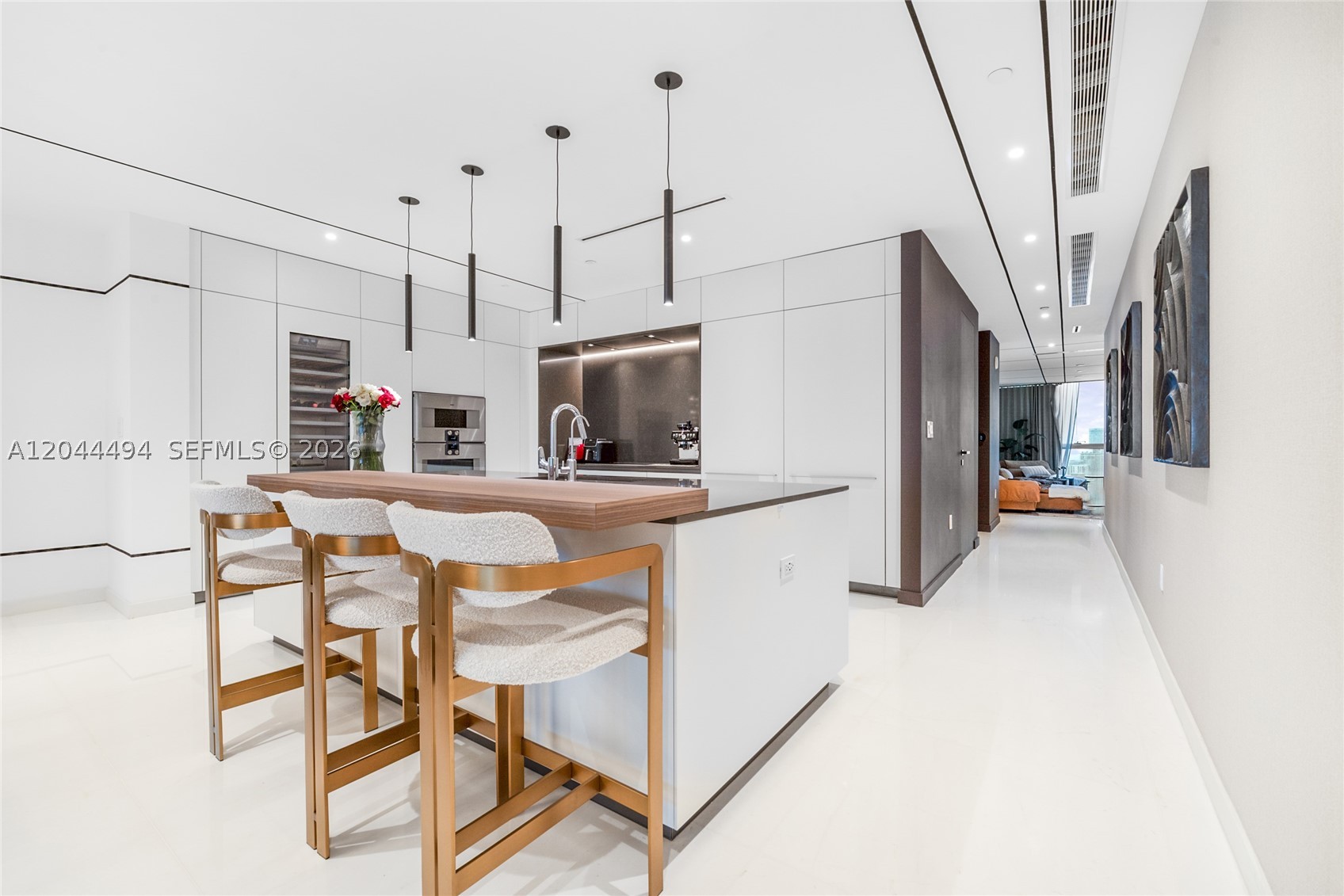 300 Biscayne Blvd Way #5104, Miami FL 33131