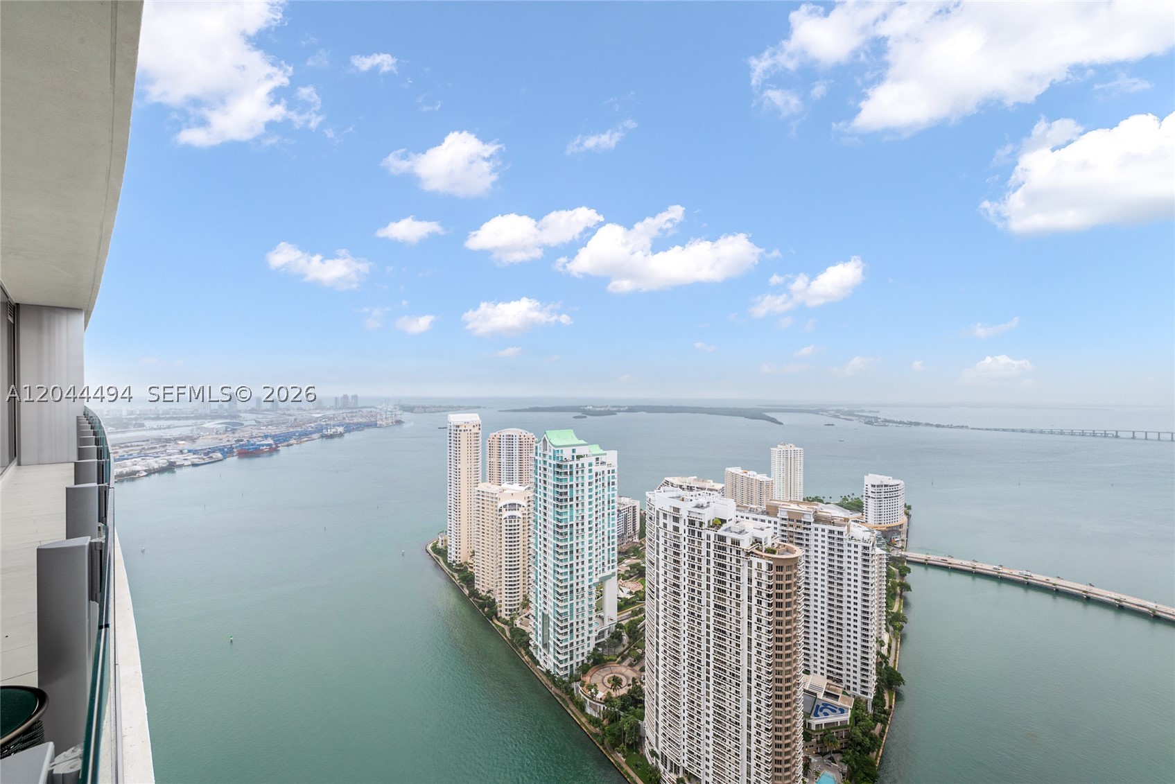 300 Biscayne Blvd Way #5104, Miami FL 33131