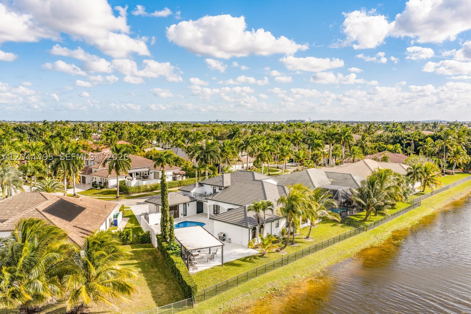 3910 SW 186th Ter, Miramar FL 33029